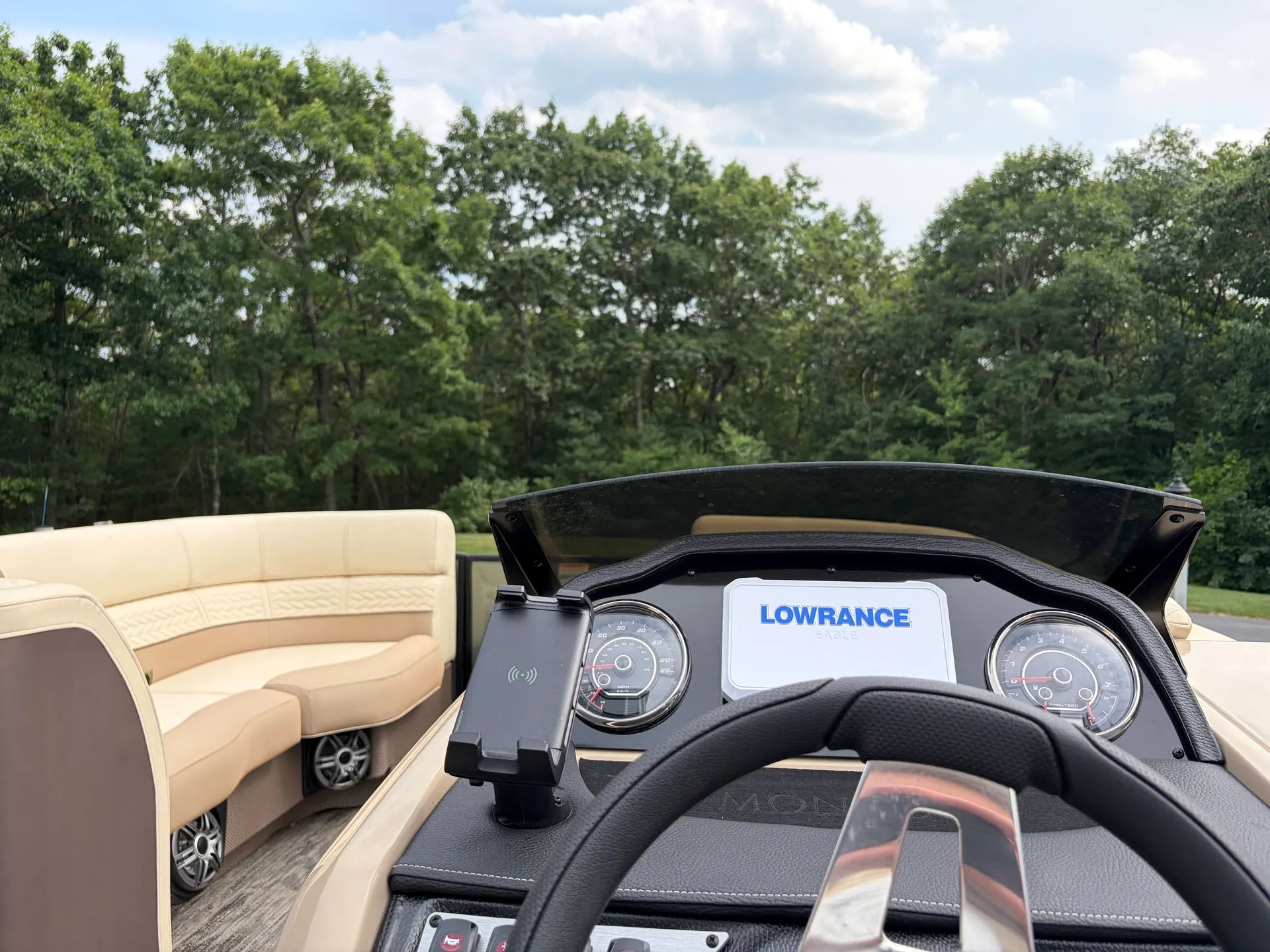 GODFREY MARINE MONACO 235 DFL IMPACT PLUS in Meredith, NH — photo 2