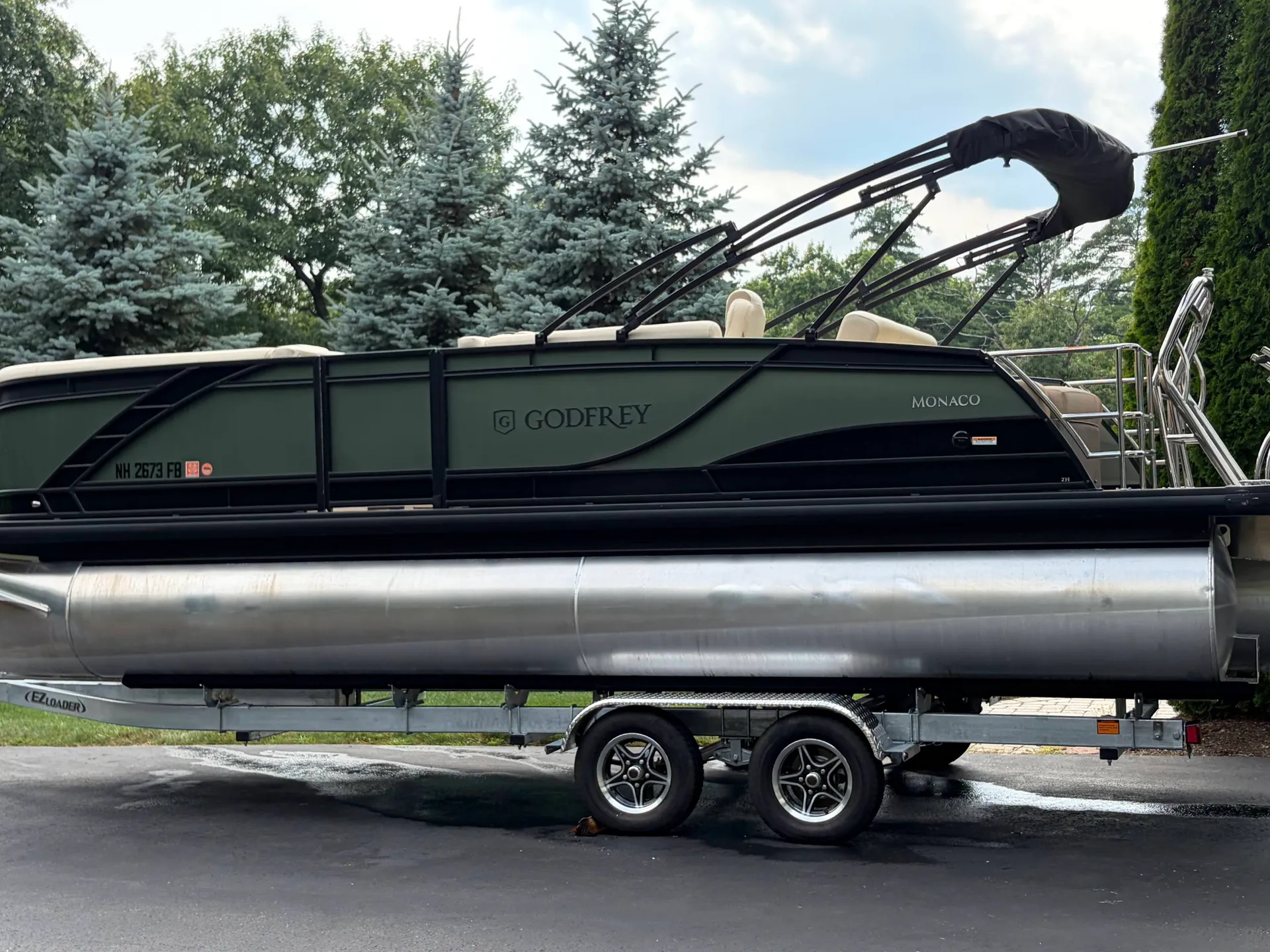GODFREY MARINE MONACO 235 DFL IMPACT PLUS in Meredith, NH — photo 3