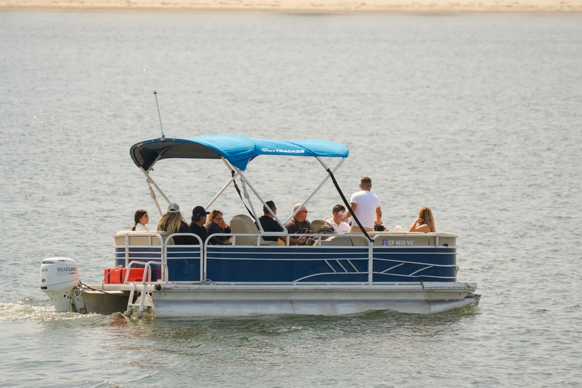 Cruise Mission Bay with Friends on a 10-Person Pontoon