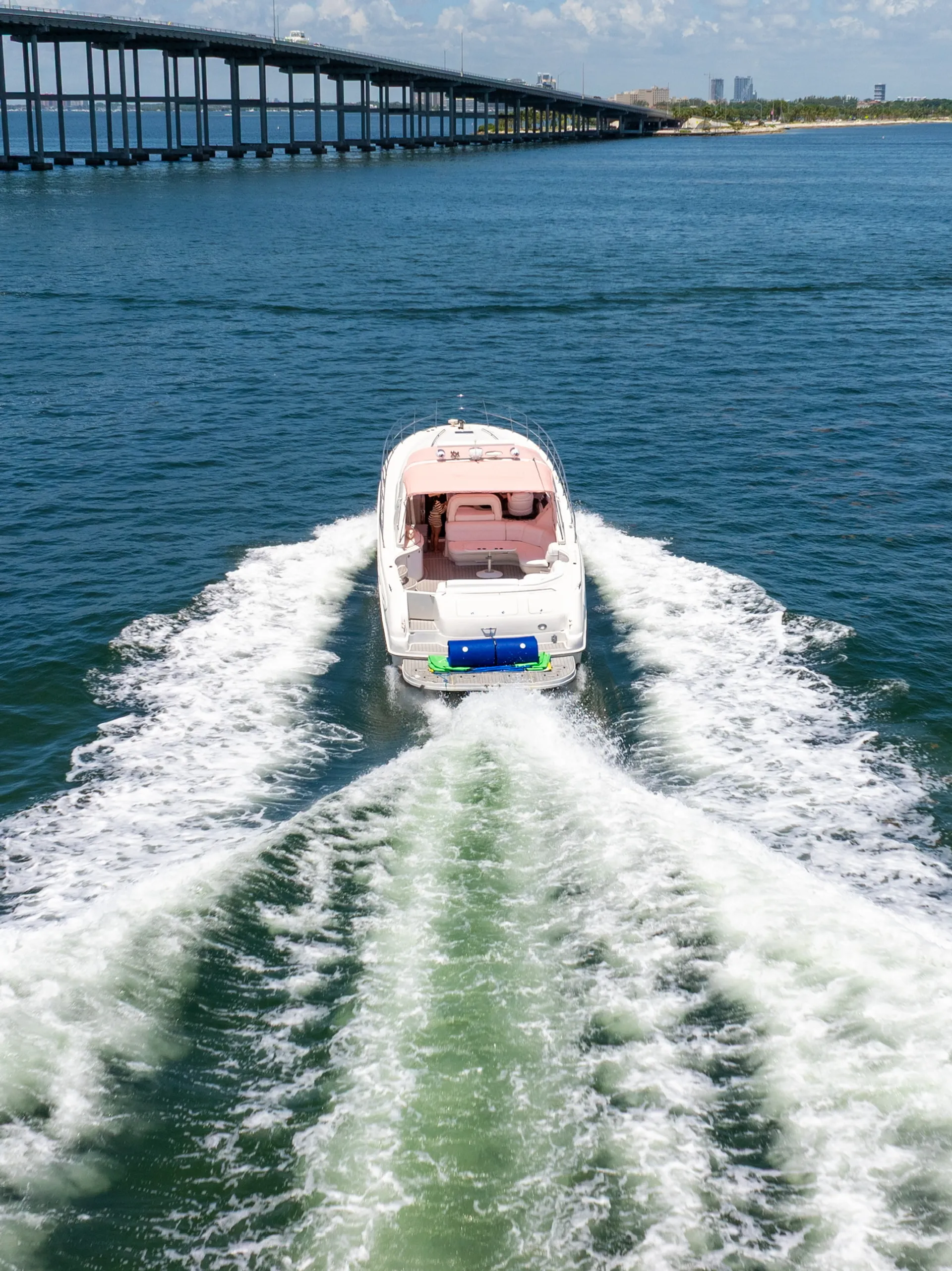 Sea Ray Boats 540 in Miami, FL — photo 7