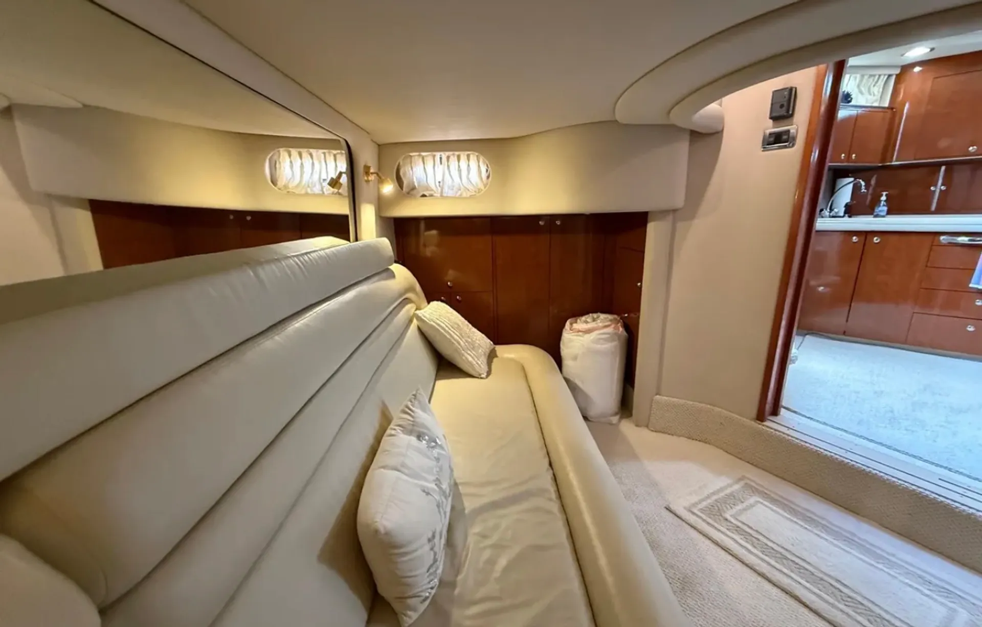 SEA RAY BOATS 540 COCKPIT MOTOR YACHT in North Bay Village, FL — photo 10