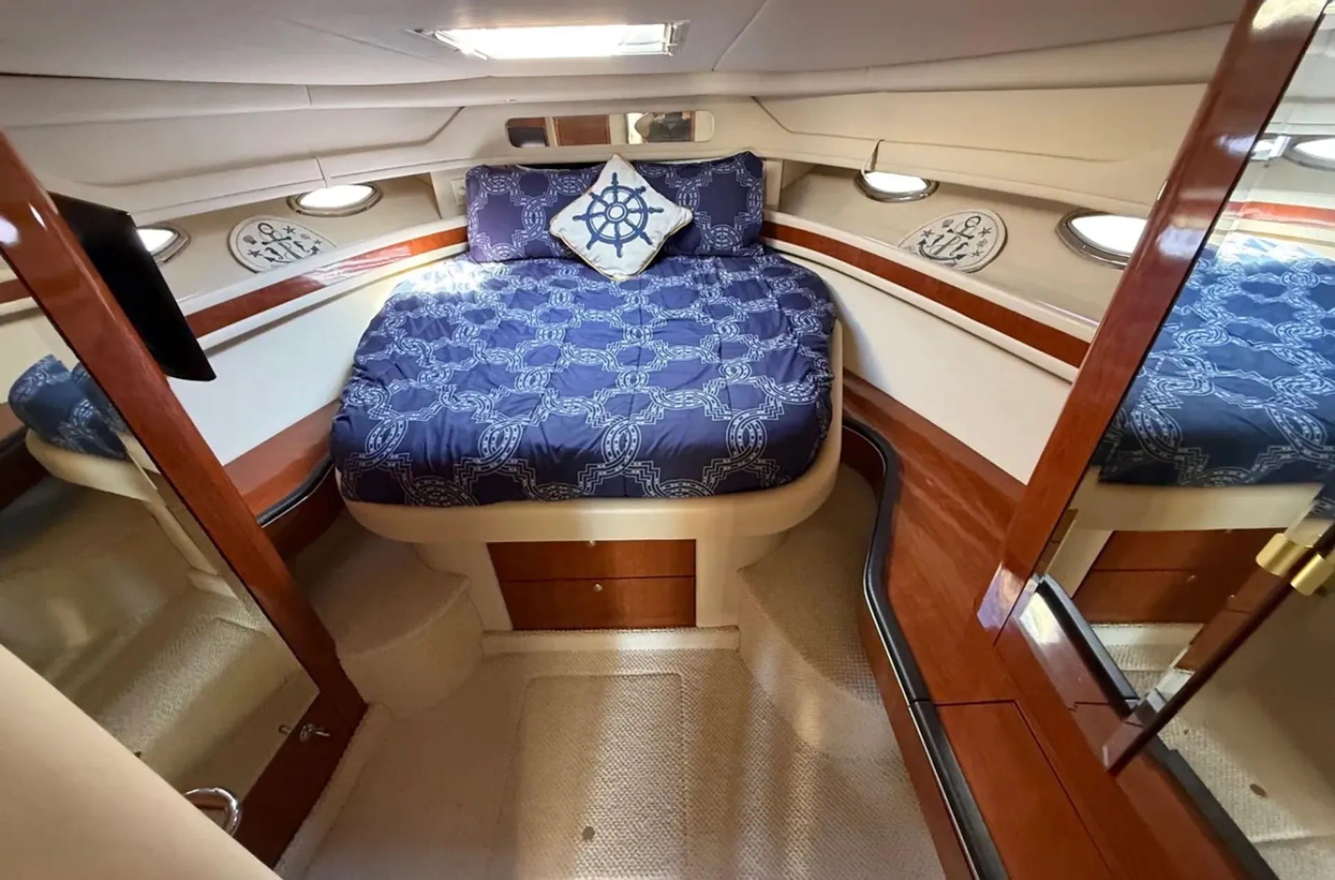 Luxury 54ft Sea Ray Sundancer: Free Jetski Promotion & Additional Hour