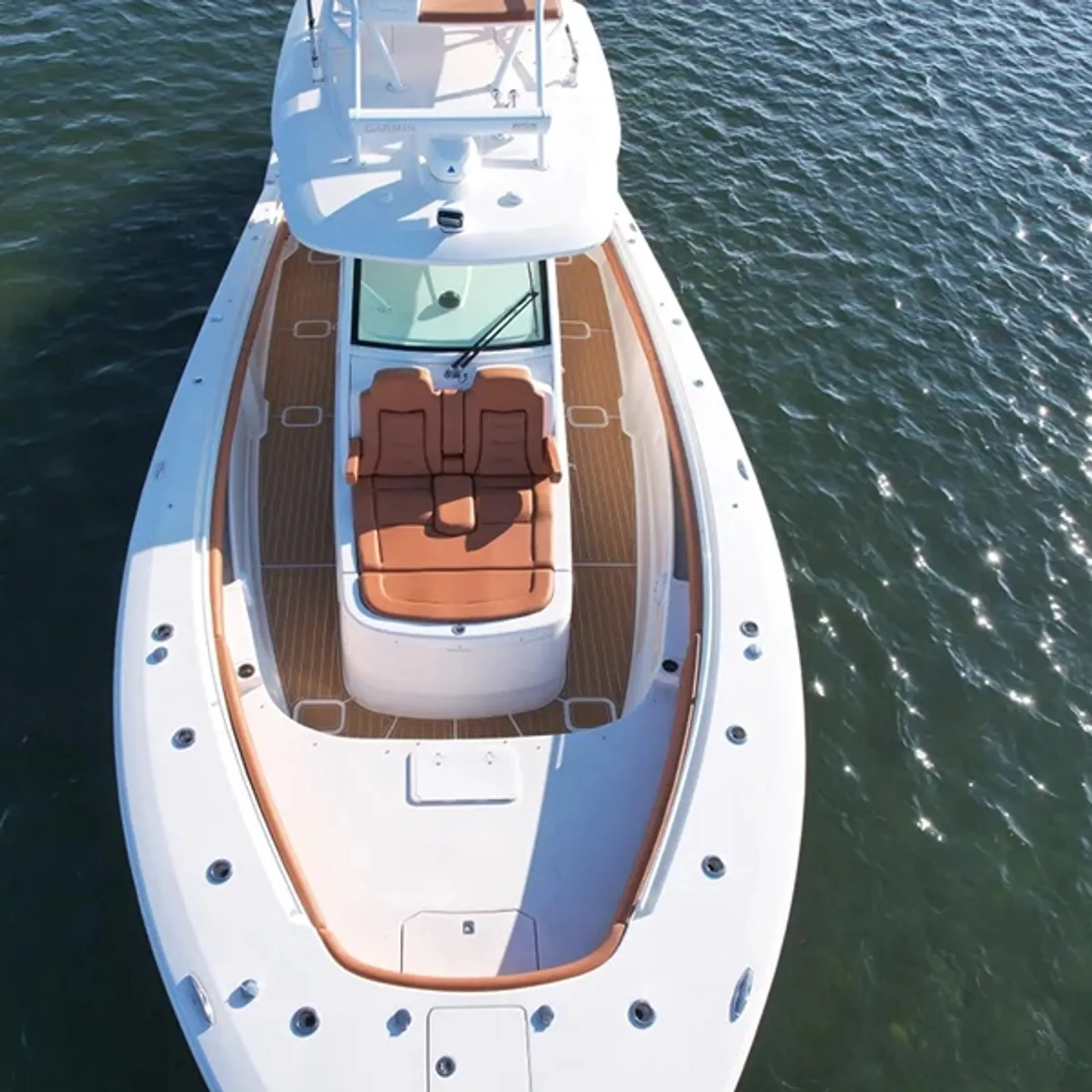 SCOUT BOATS 380 LXF W/4-F300 in New York, NY — photo 4
