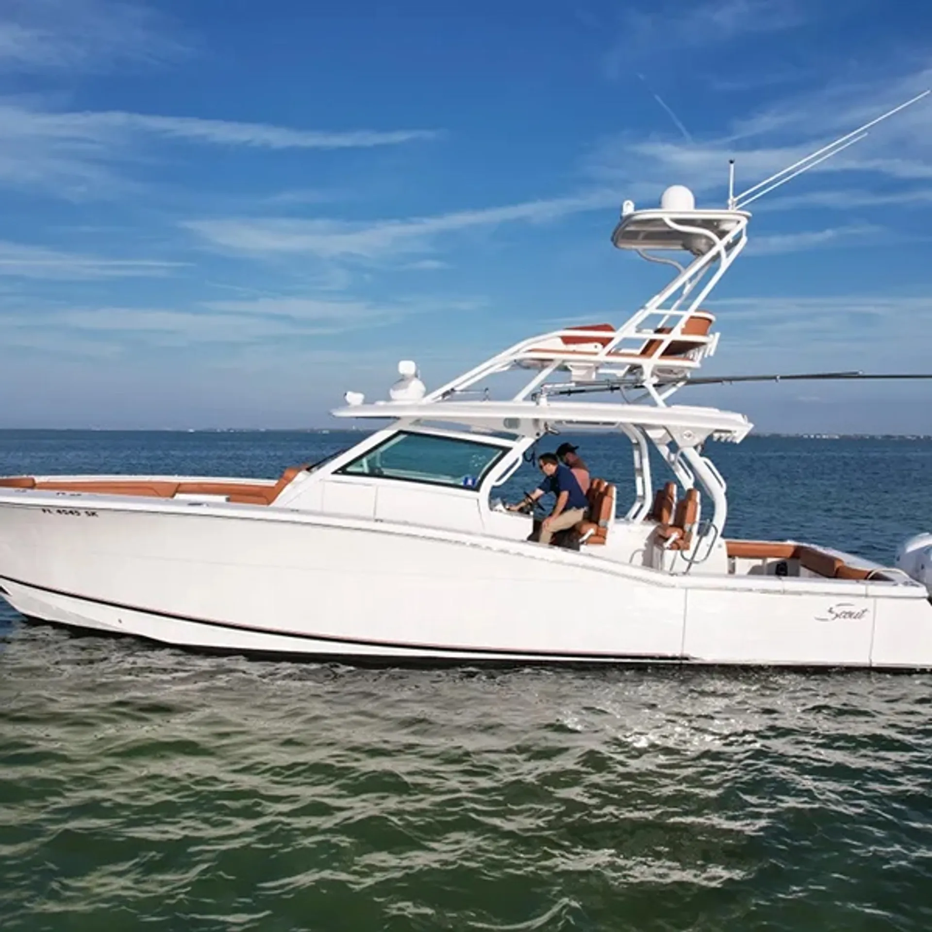 SCOUT BOATS 380 LXF W/4-F300 in New York, NY — photo 3