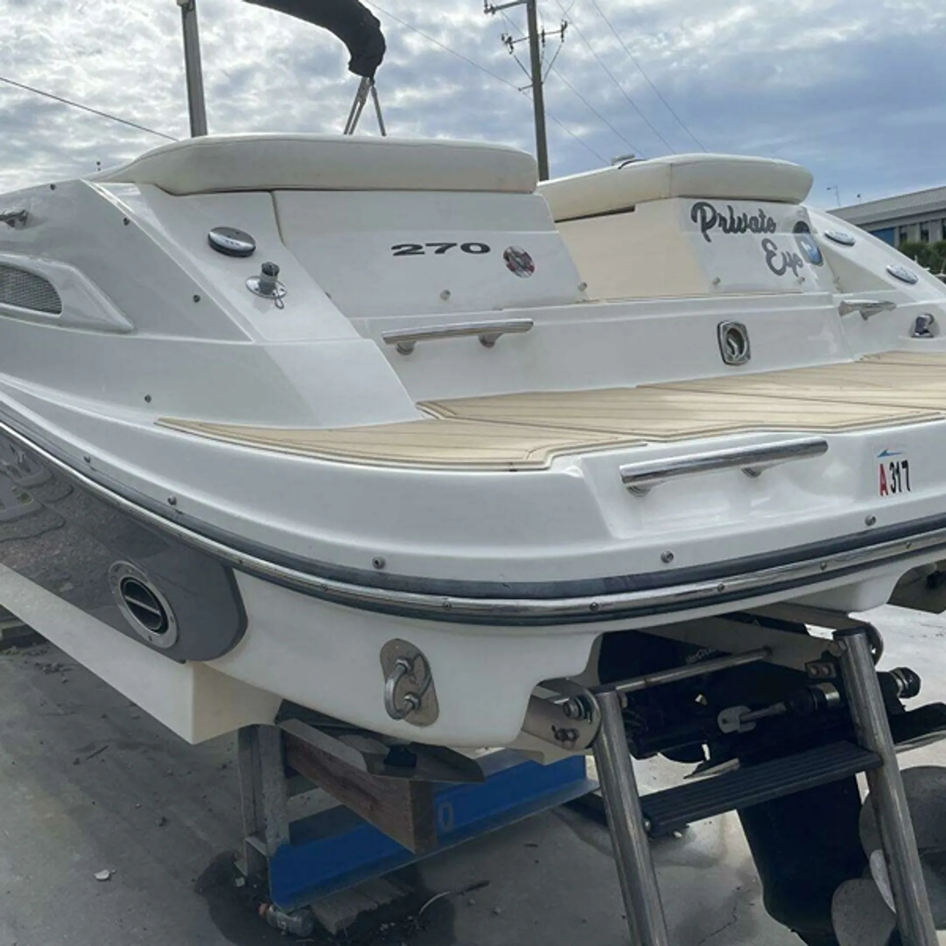 SEA RAY BOATS 270 SELECT EX in New York, NY — photo 4