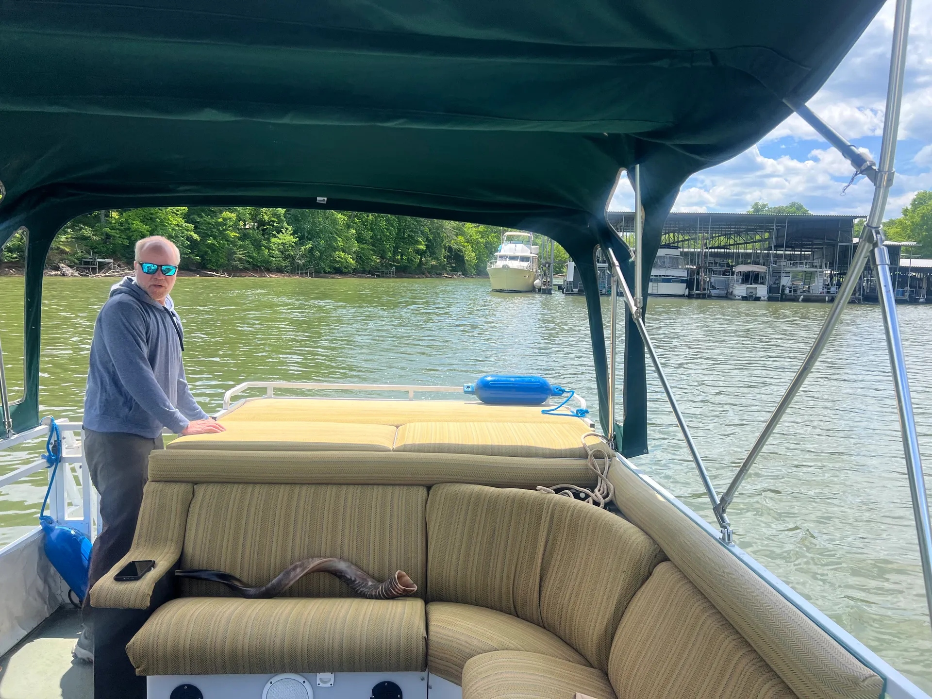 Watts Bar Lake guided Pontoon Boat Rental Island Sunset Excursions