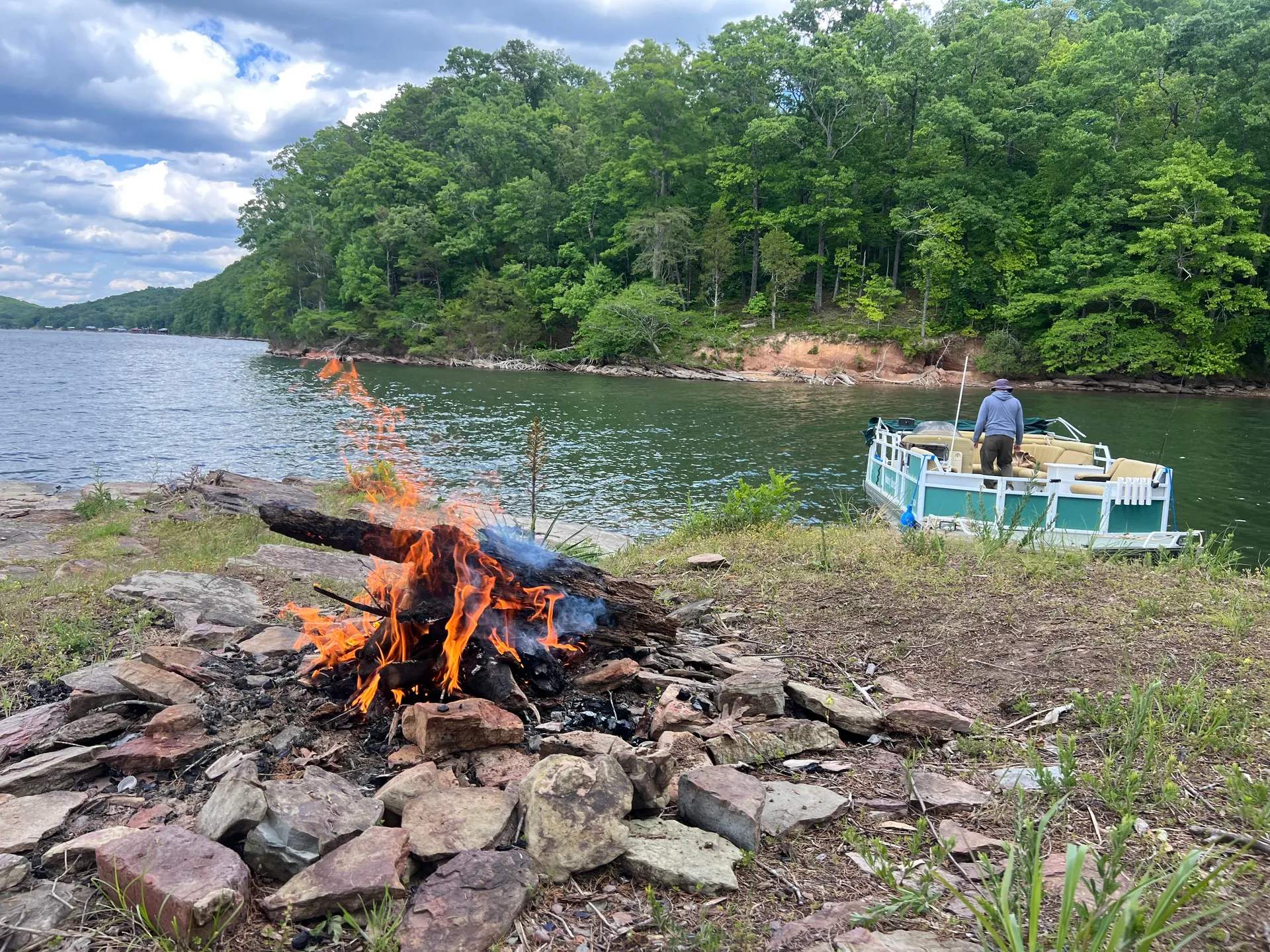 Watts Bar Lake guided Pontoon Boat Rental Island Sunset Excursions