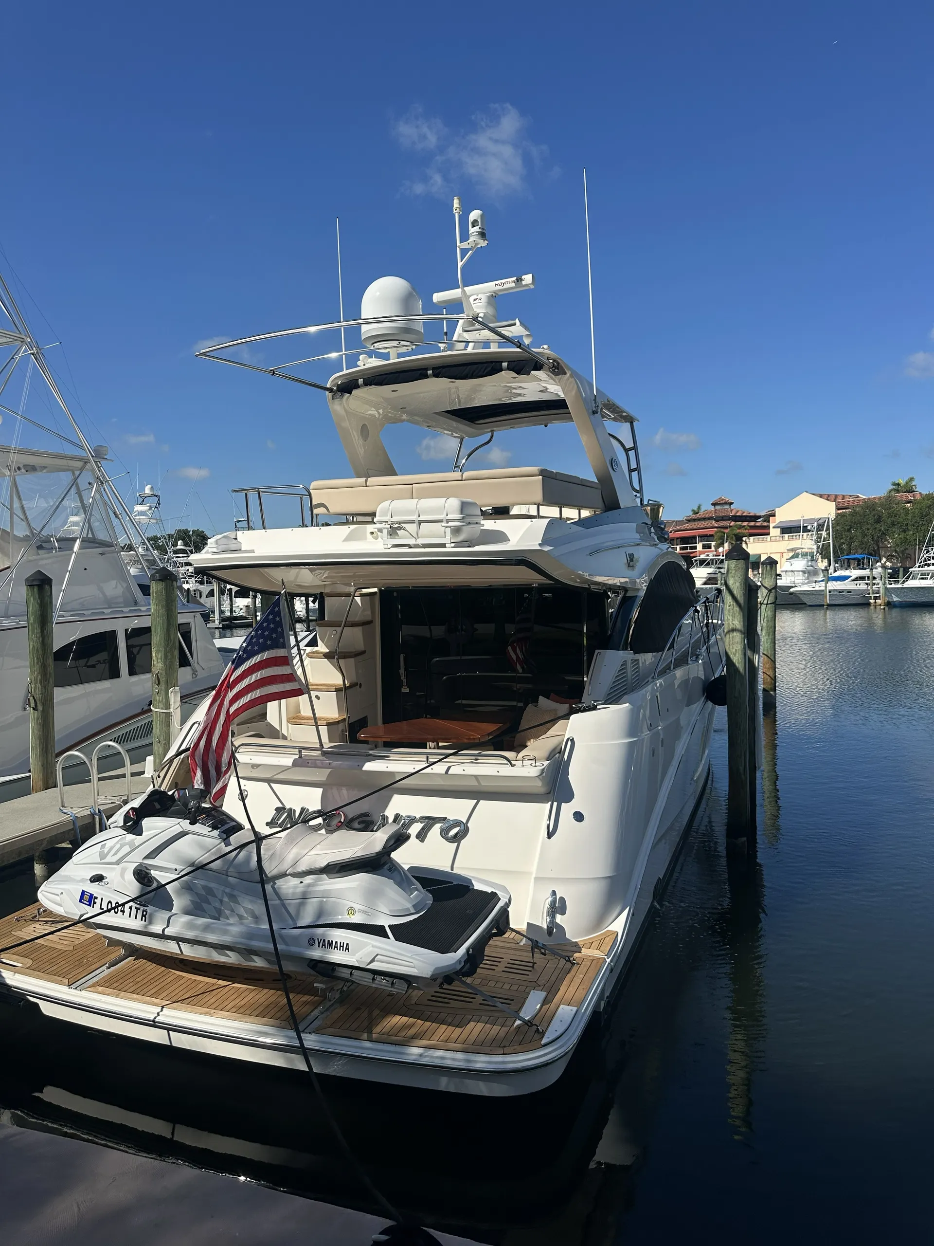 Sea Ray Boats L590 in West Palm Beach, FL — photo 5