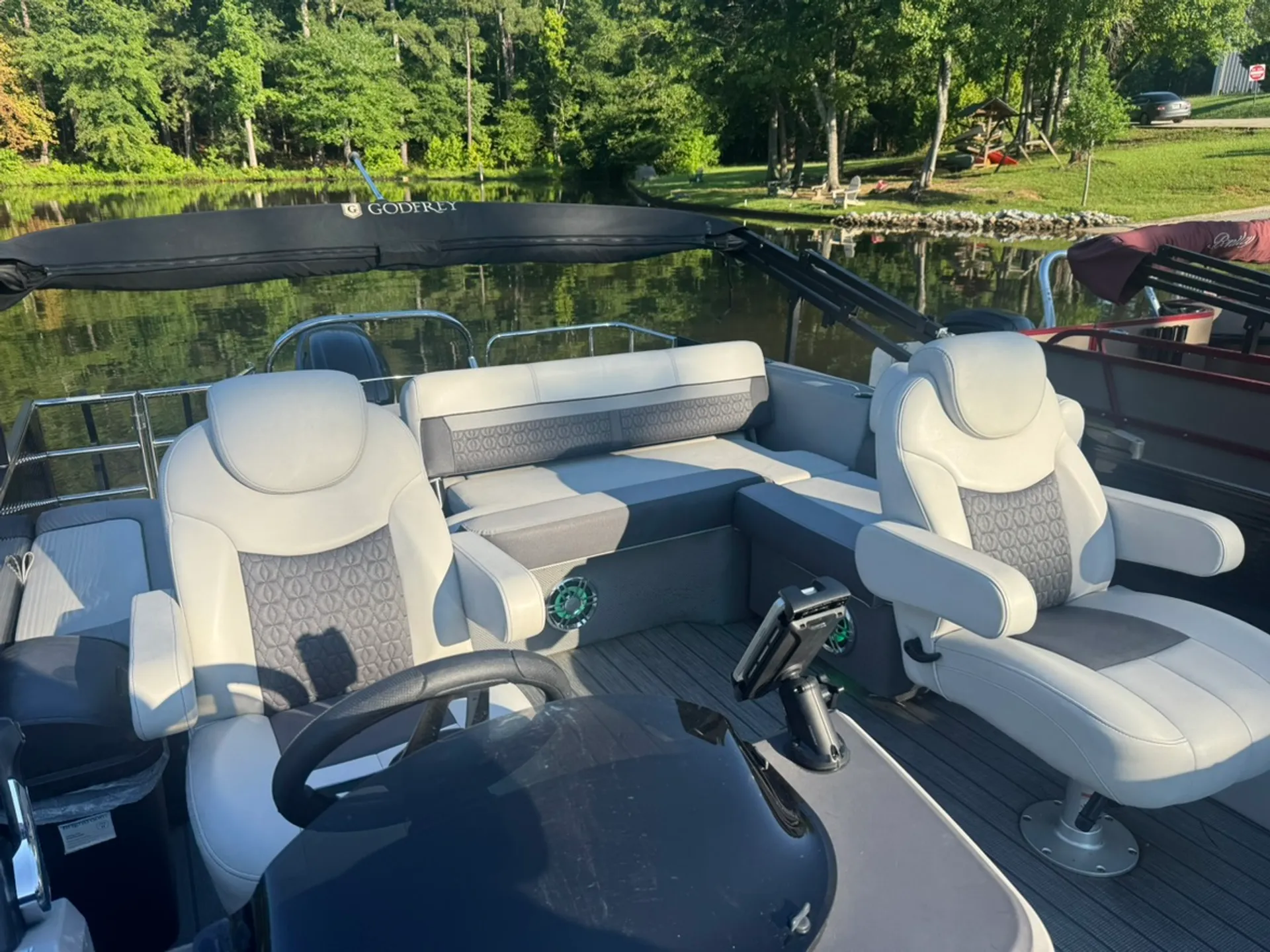 GODFREY MARINE SWEETWATER 2286 BF GTP 27 in Greensboro, GA — photo 6