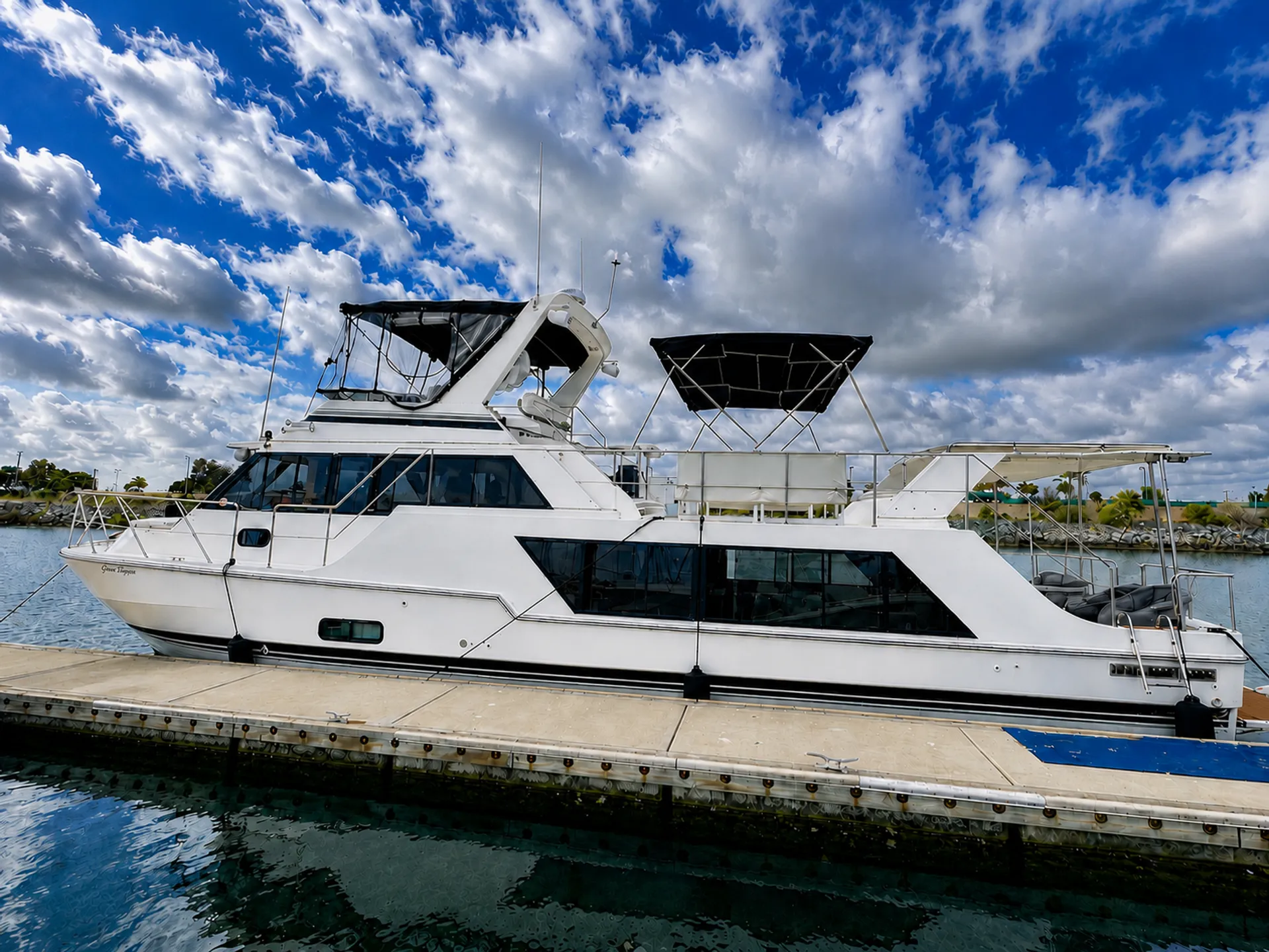 59ft Paradise Party Yacht – BYOB- Music-Dance