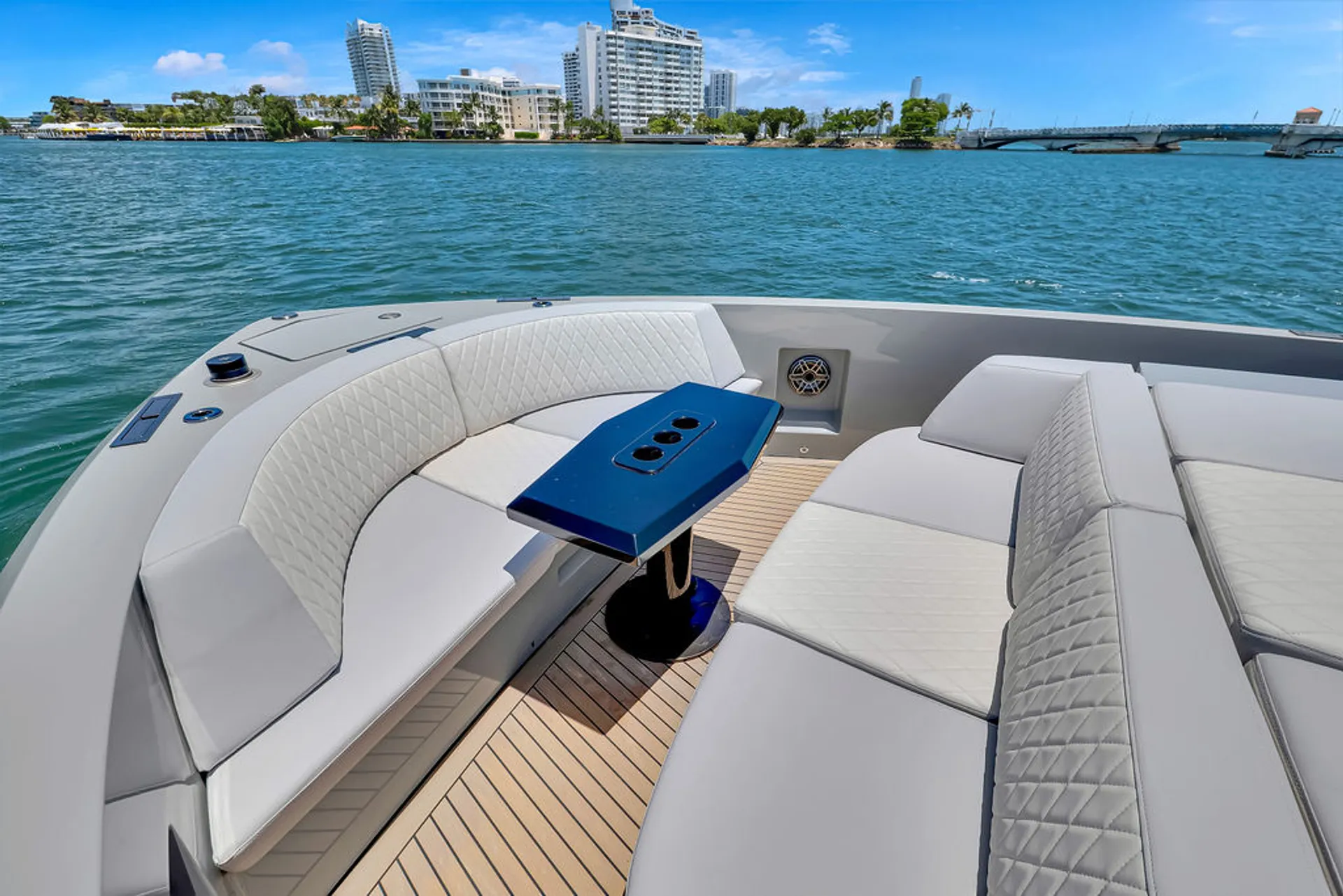 Vanquish  VQ45  in Miami, FL — photo 6