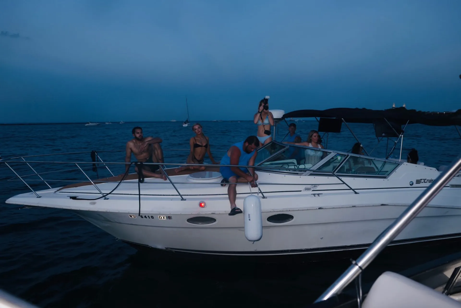 Cruisers Yachts Yacht 35 in Chicago, IL — photo 6