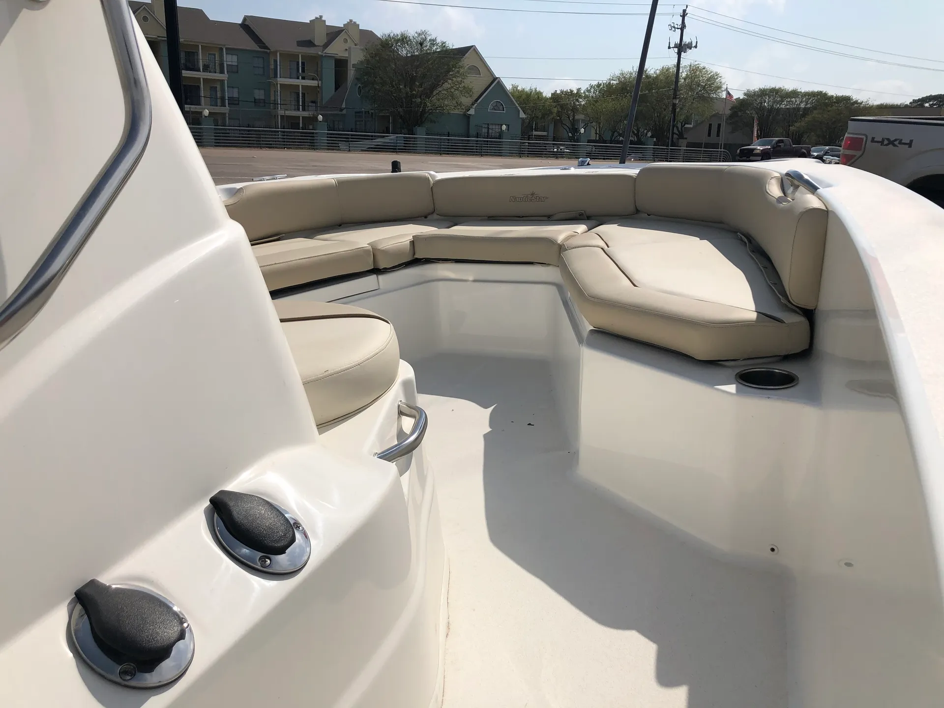 NAUTICSTAR BOATS 191 HYBRID in Houston, TX — photo 2