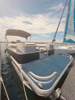 26' Pontoon Boat Rental on Mission Bay | Seats 10 boat photo