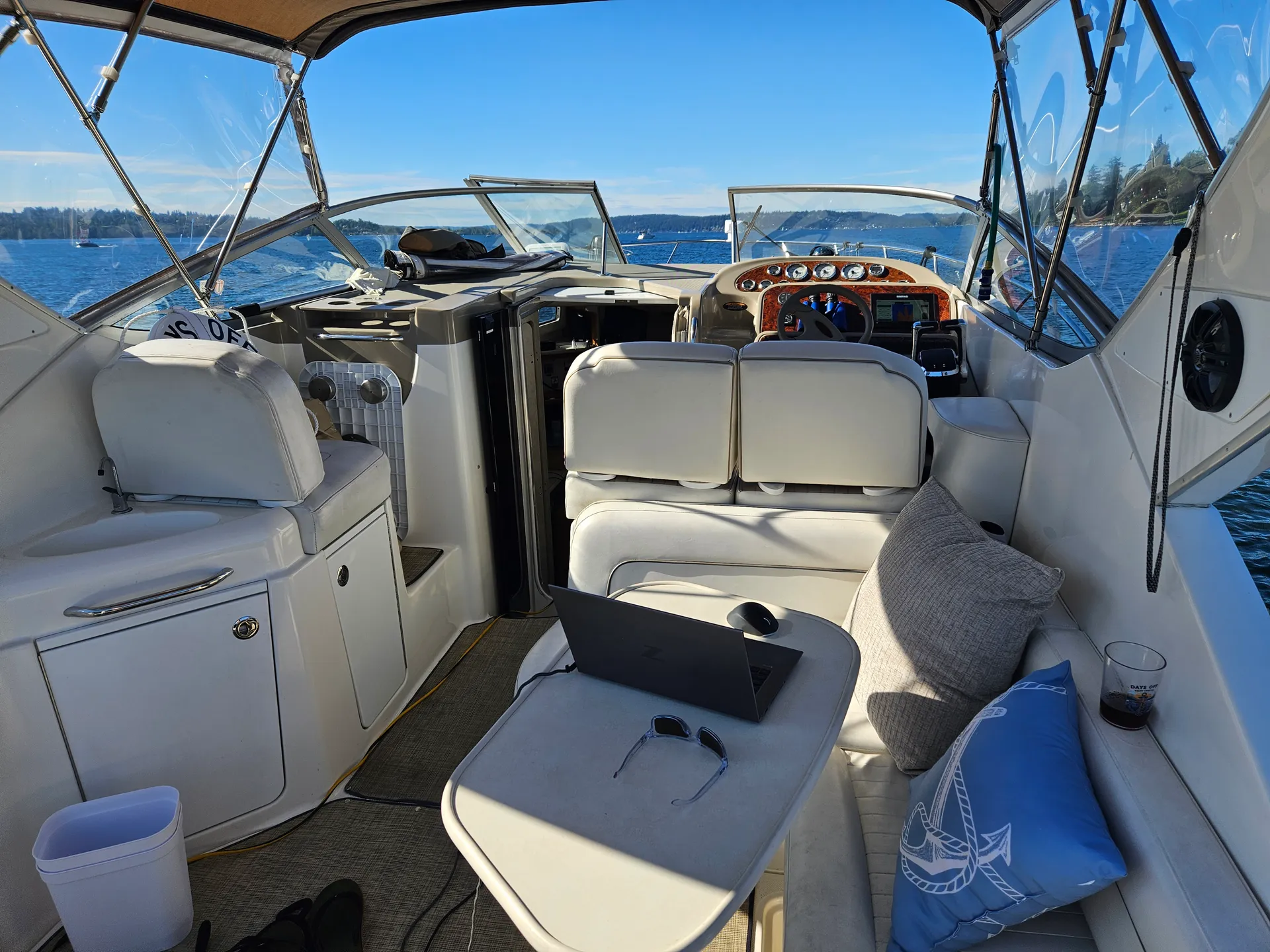 BAYLINER 3055 SUNBRIDGE LX in Seattle, WA — photo 10