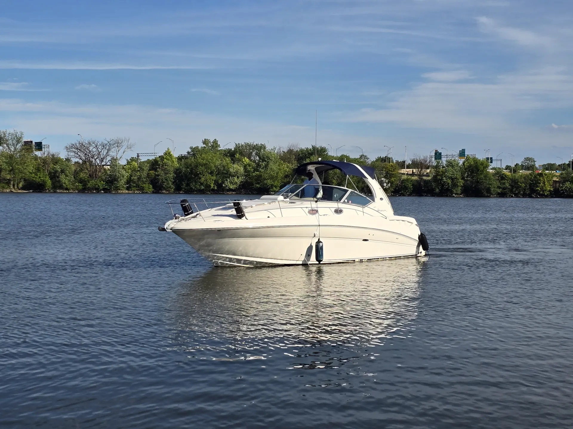 Sea Ray Boats 320 Sundancer  in Washington, DC — photo 5