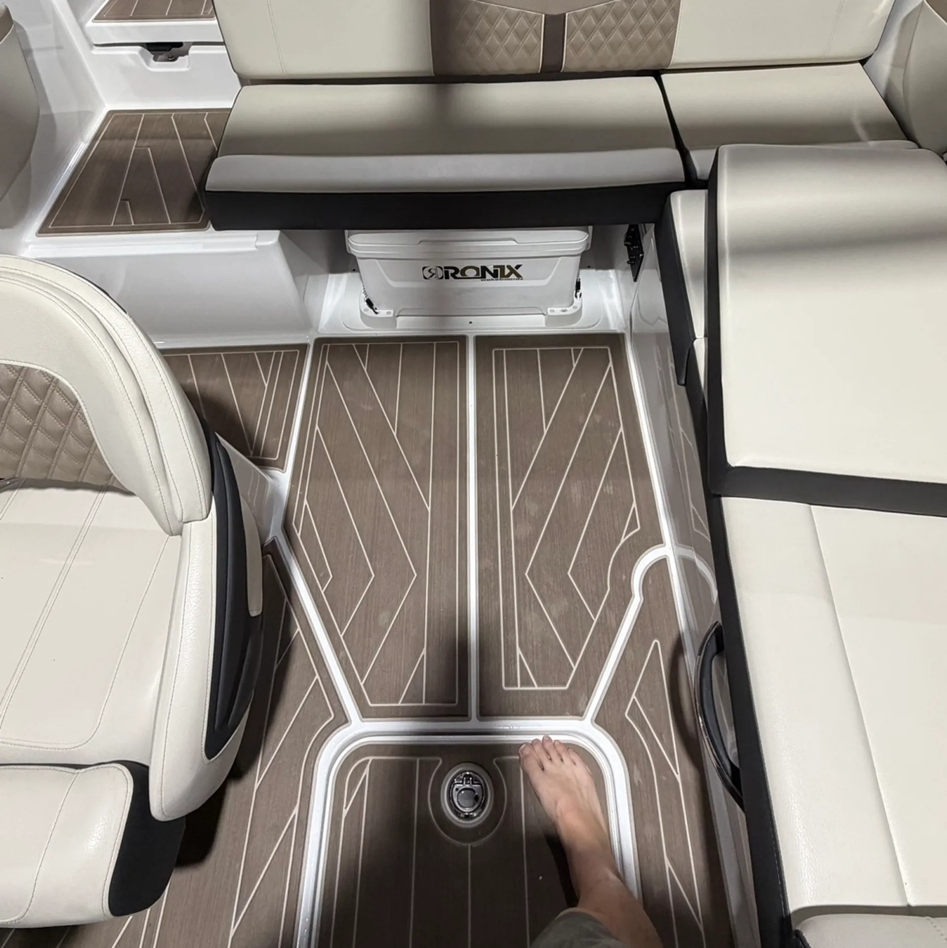 2024 Monterey M-22 | Wakeboard, Ski, Tube, Kneeboard or just Cruise!