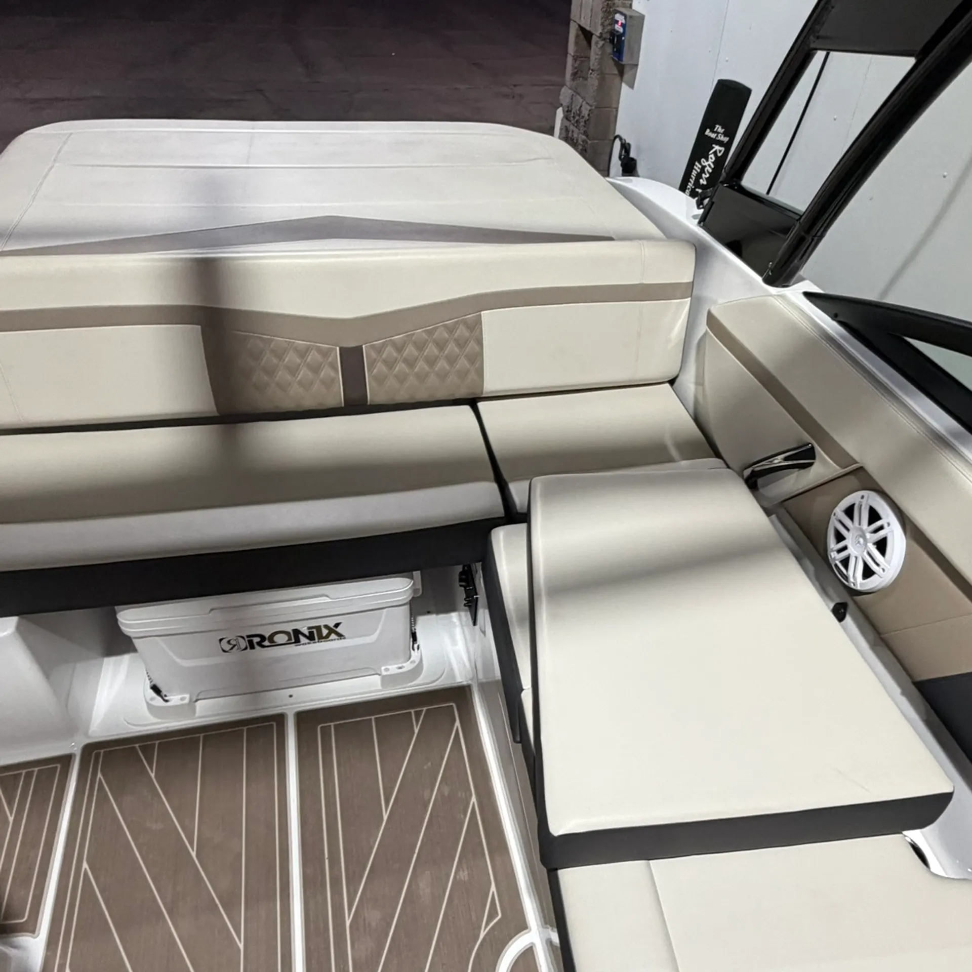 2024 Monterey M-22 | Wakeboard, Ski, Tube, Kneeboard or just Cruise!