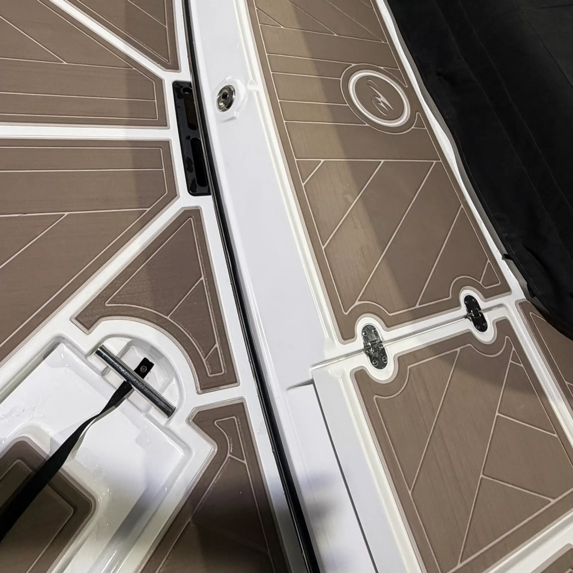 2024 Monterey M-22 | Wakeboard, Ski, Tube, Kneeboard or just Cruise!