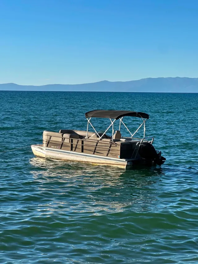 Rent a BENNINGTON MARINE pontoon in South Lake Tahoe, CA near me
