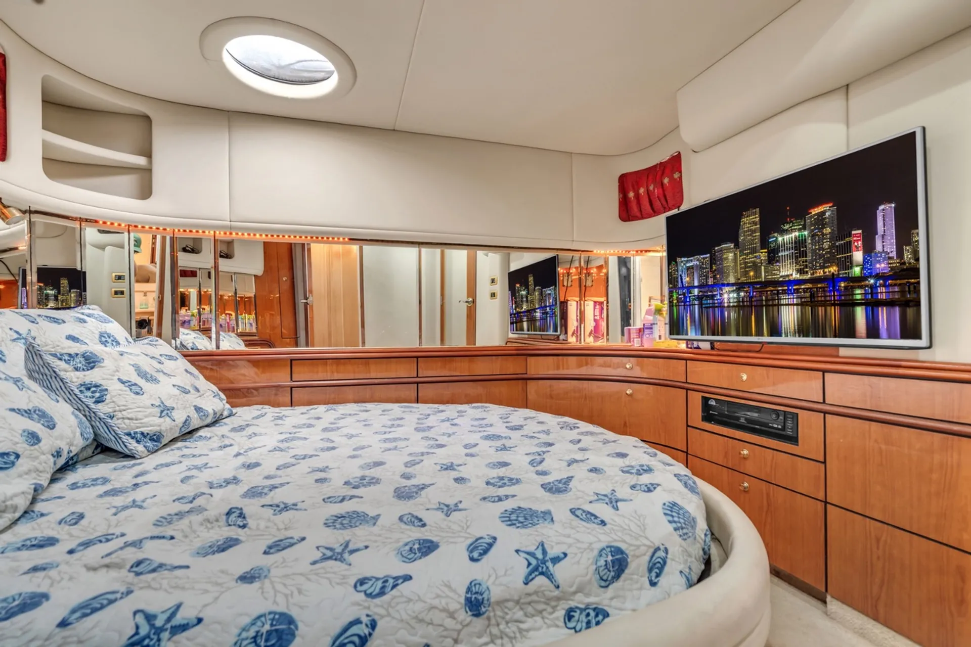 Sea Ray Boats 600 Sun Sport in Miami, FL — photo 6