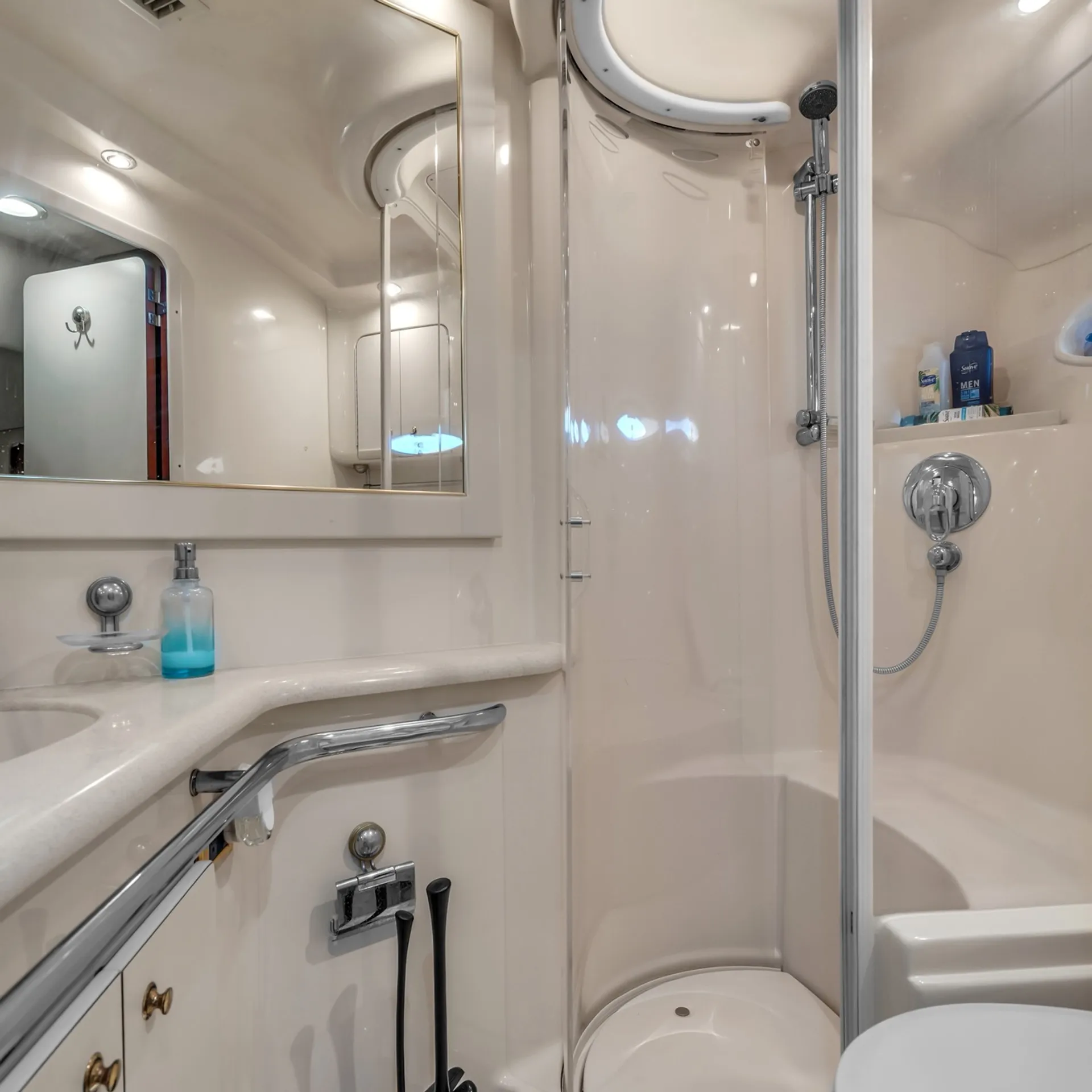 Sea Ray Boats 600 Sun Sport in Miami, FL — photo 7