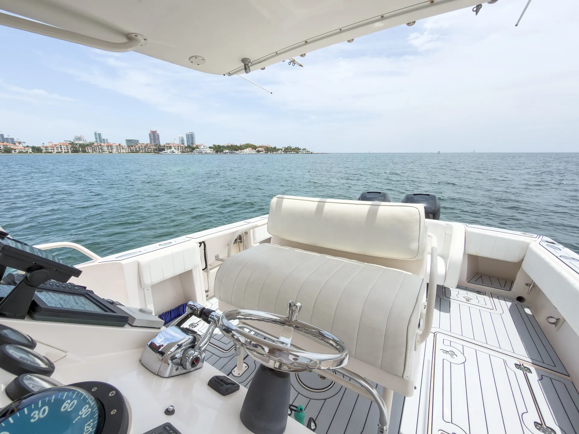 INTREPID POWERBOATS 350 CENTER CONSOLE in Miami Beach, FL — photo 2