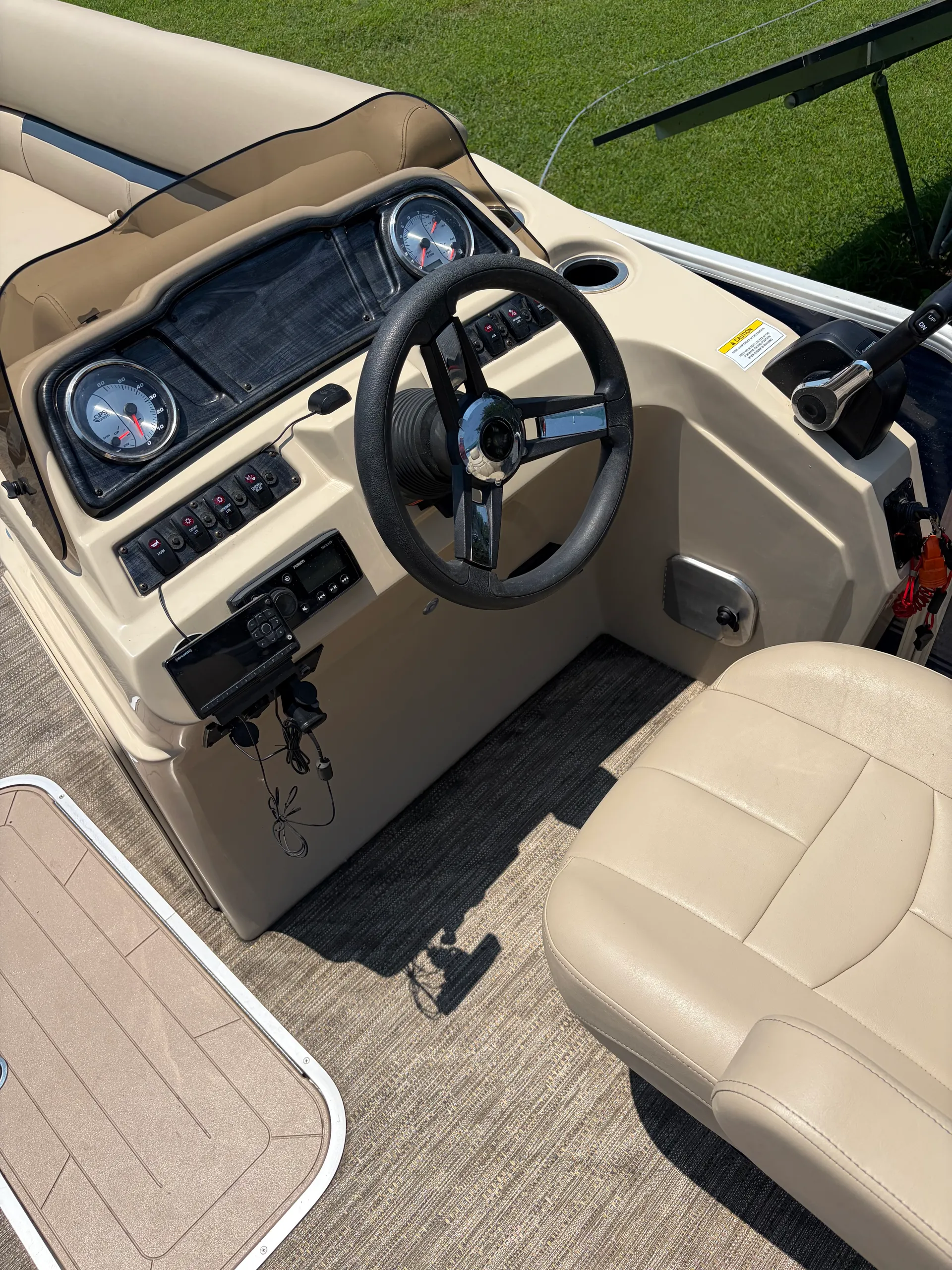 GODFREY MARINE SWEETWATER 2286 BFX TRITOON in Billings, MO — photo 4