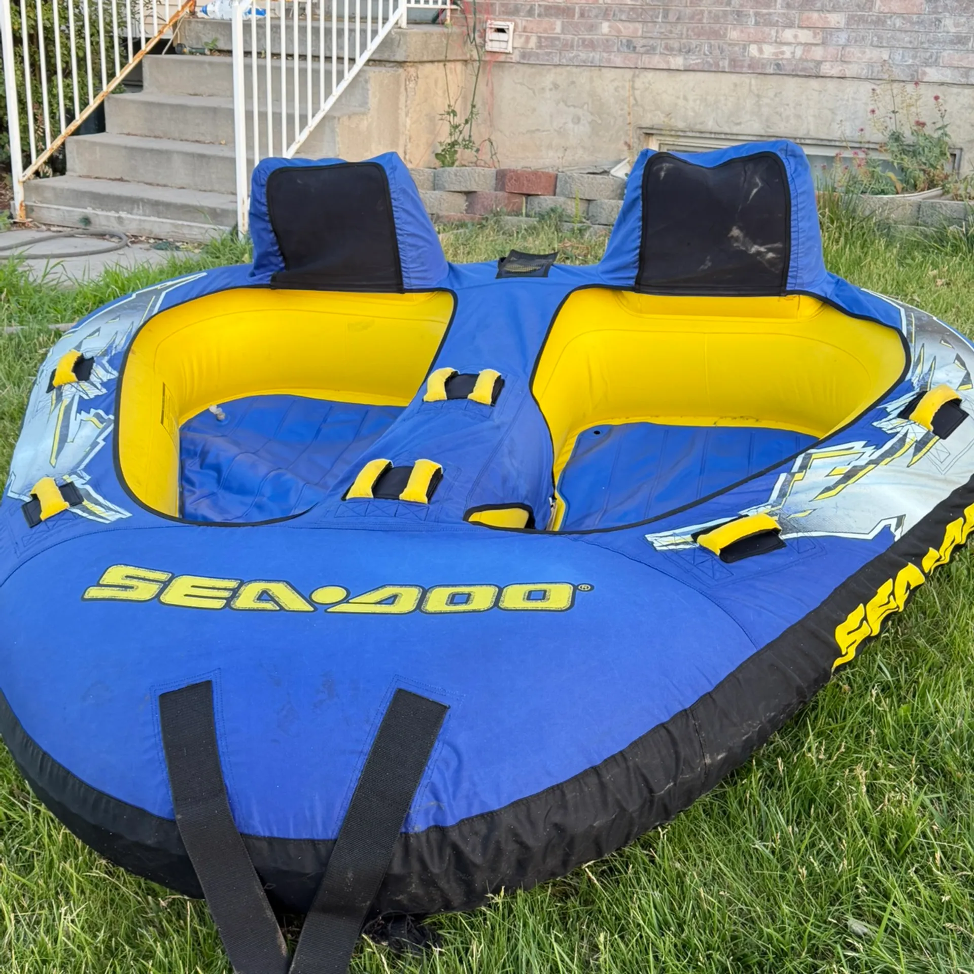 Spacious Yamaha 212x – Perfect for Groups, Easy to Drive!