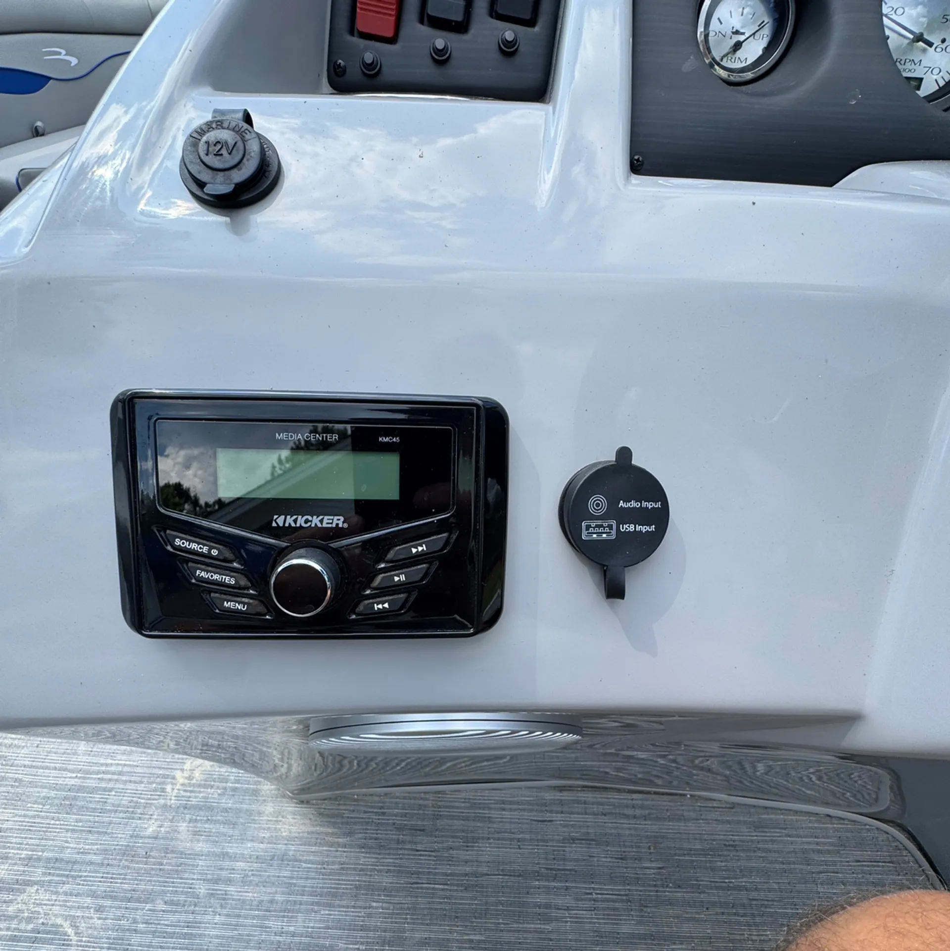 BENNINGTON MARINE 20 SXL in Wake Forest, NC — photo 6