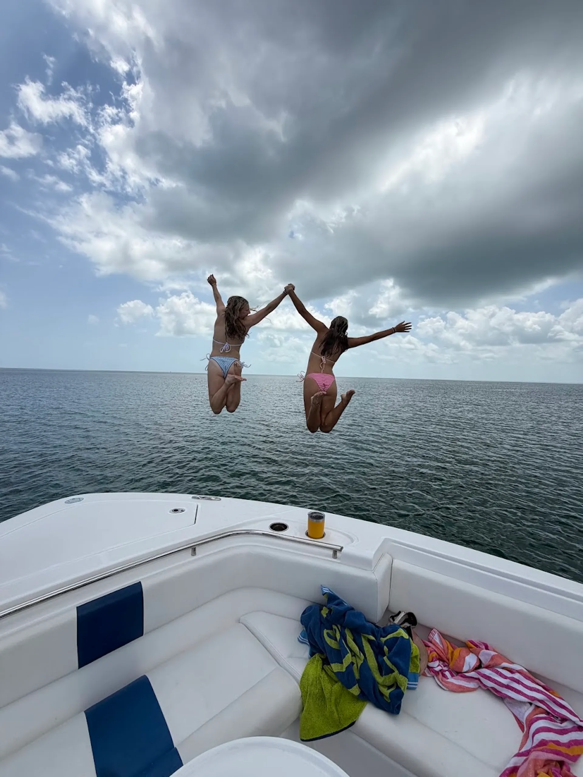 Still Dreamin’ – Luxury Belzona 325 Charter