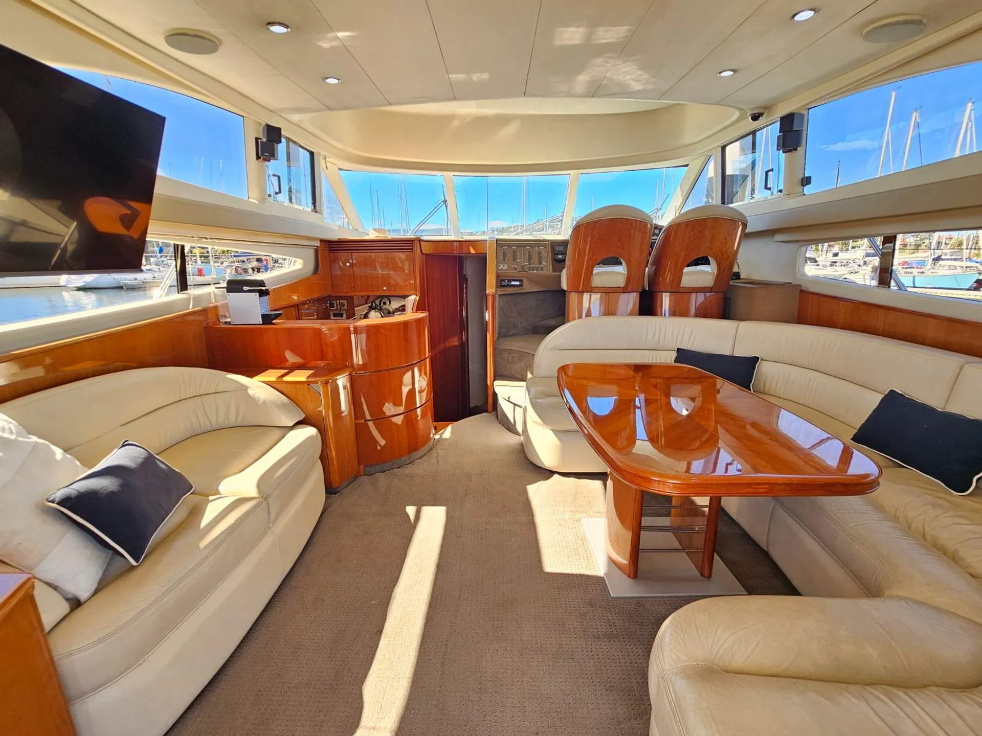 Private yacht charters: Perfect for groups looking for a fun