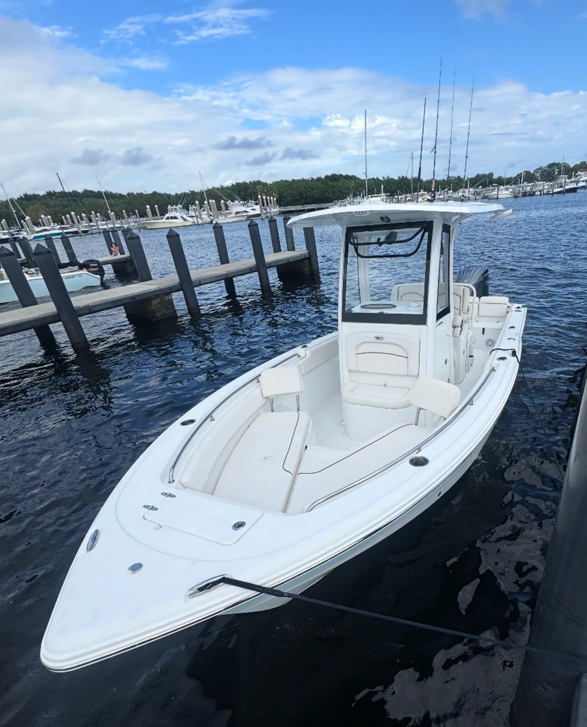 SEA HUNT BOATS ULTRA 239 SE in Coral Gables, FL — photo 2