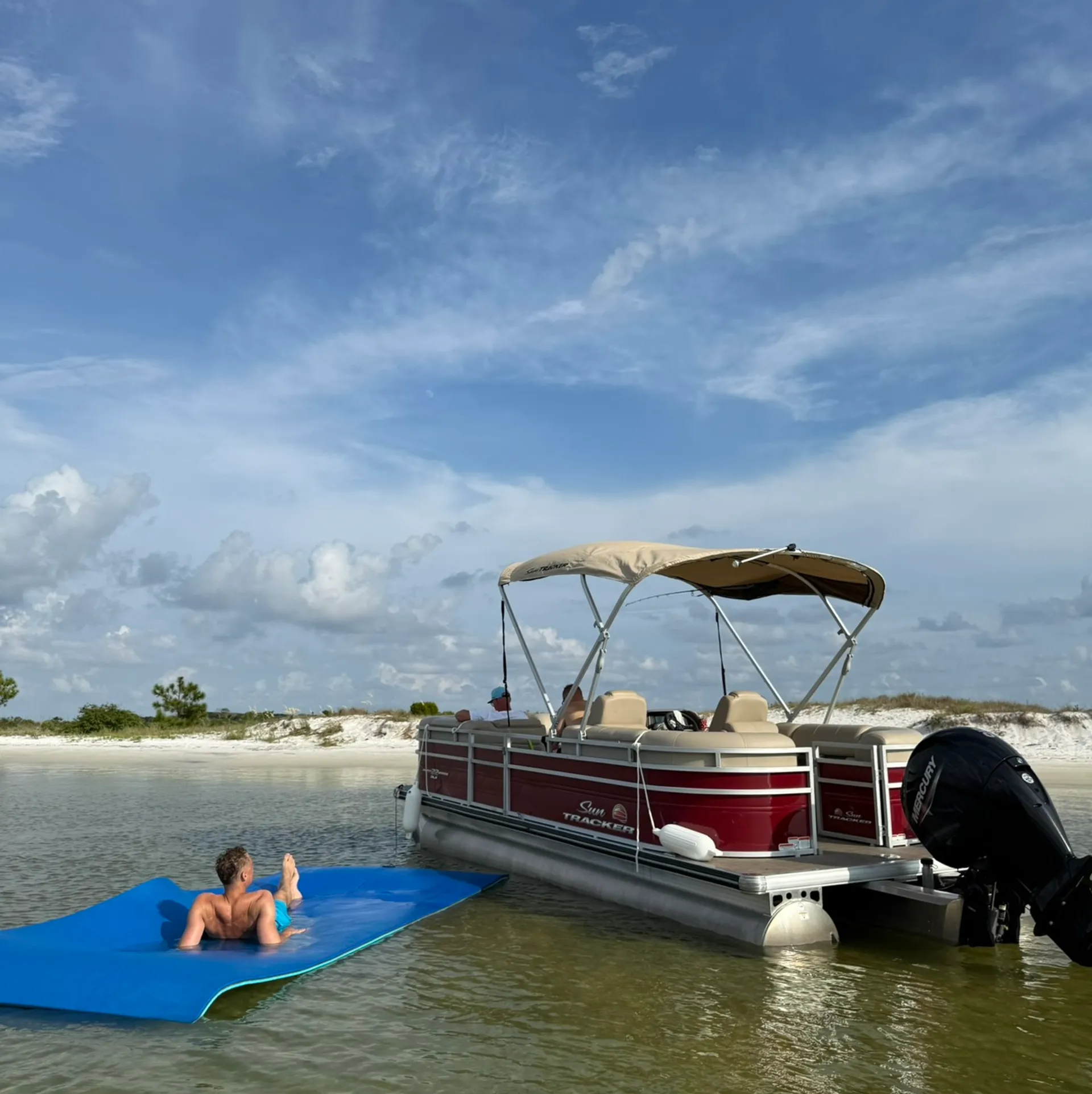 SUN TRACKER PARTY BARGE 22 DLX in Fort Walton Beach, FL — photo 6