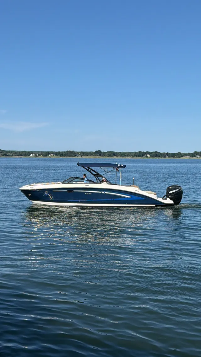 Rent a SEA RAY BOATS bow rider in Old Saybrook, CT near me