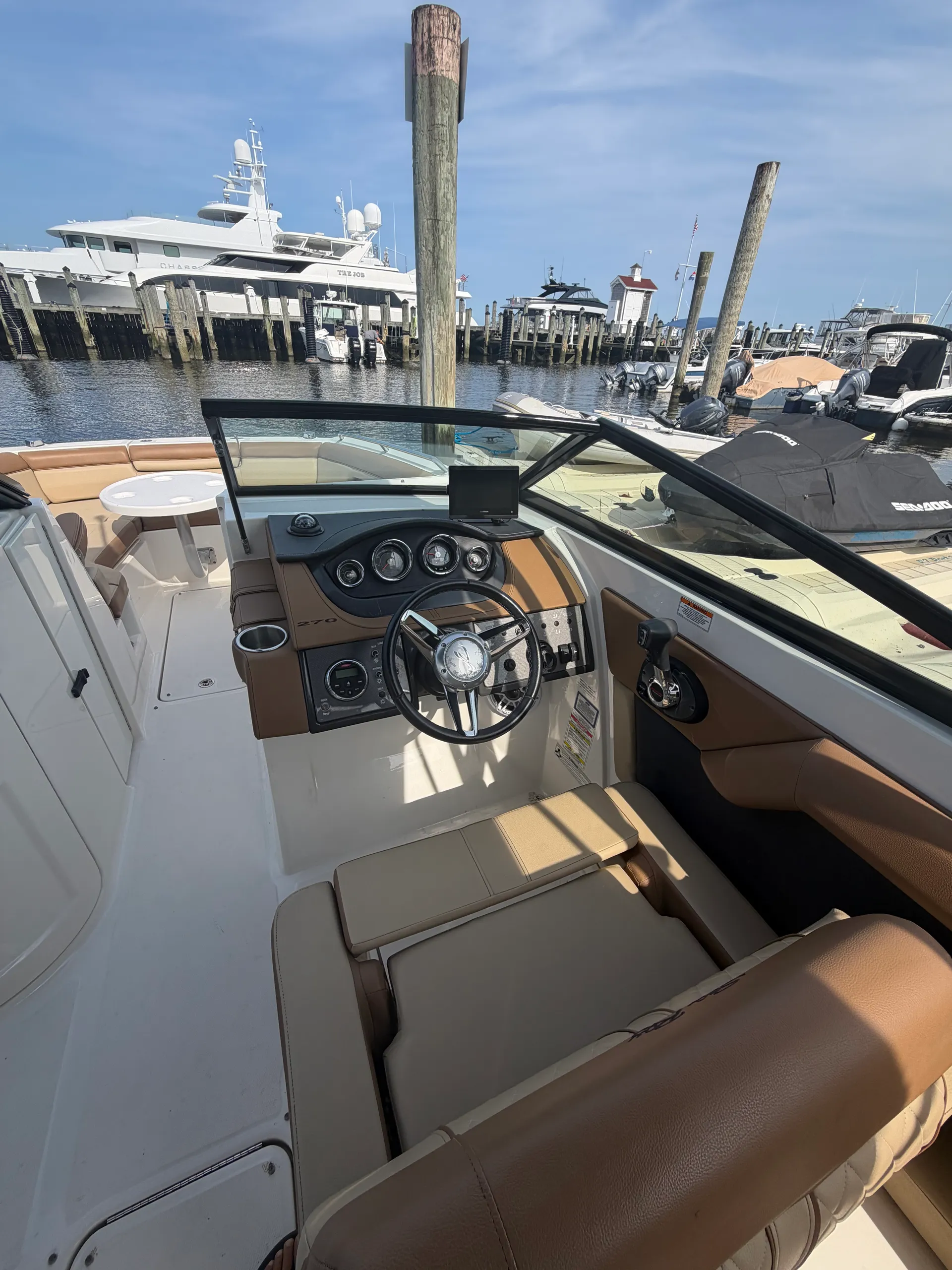 SEA RAY BOATS 270 SUNDECK W/300XL VERADO in Old Saybrook, CT — photo 6