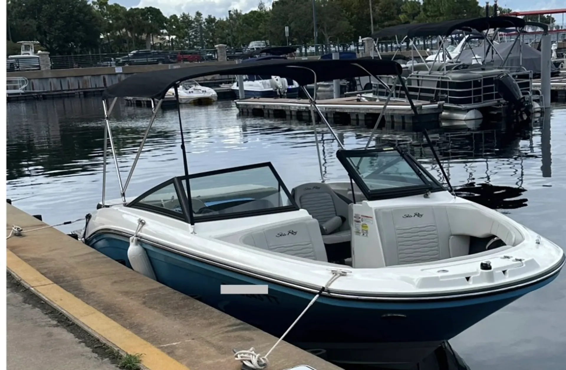 SEA RAY BOATS 190 SPX OB in Mount Arlington, NJ — photo 4