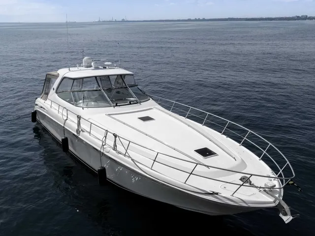 Rent a Sea Ray Boats motor yacht in Chicago, IL near me
