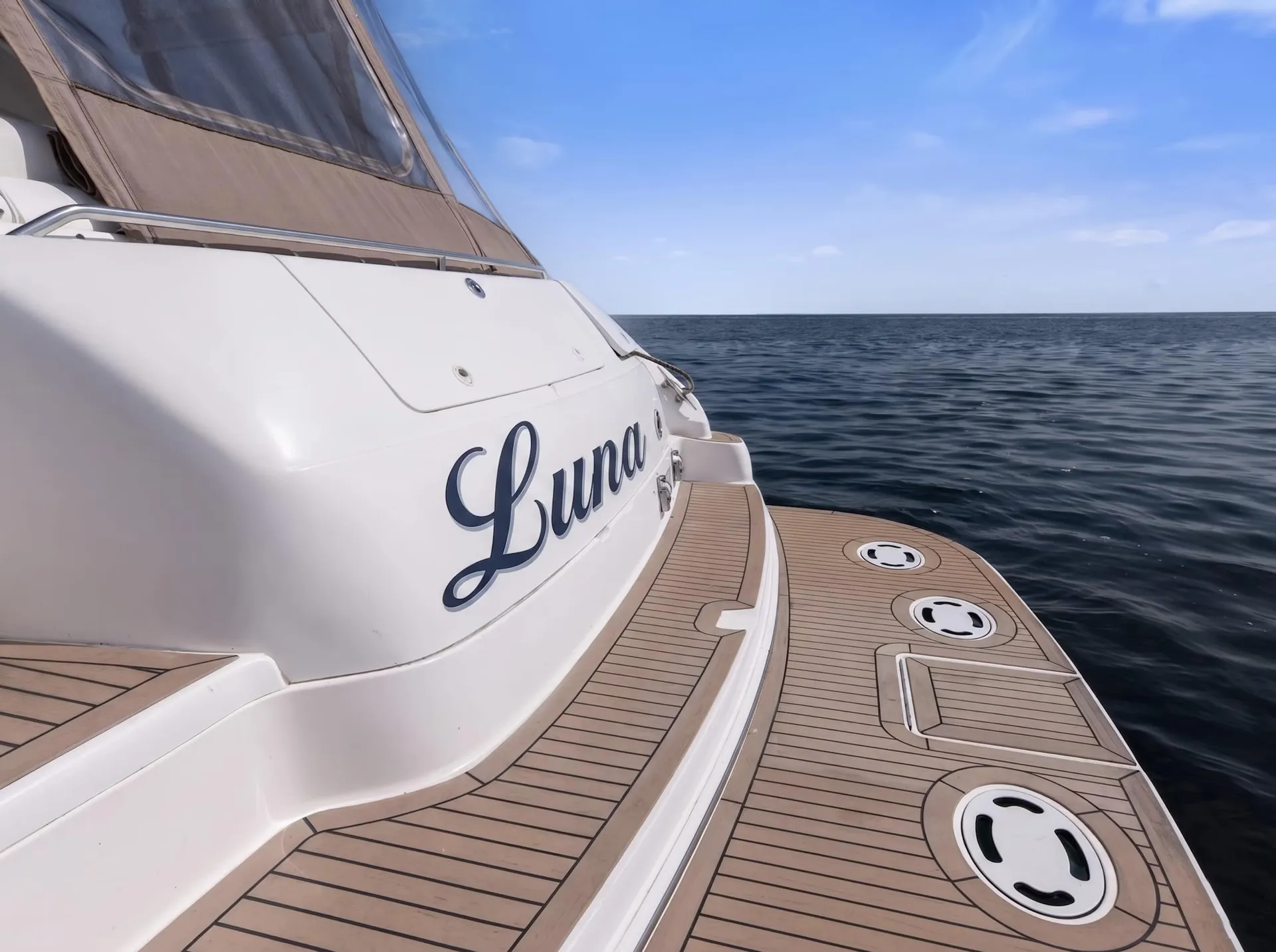 Sea Ray Boats 540 Sundancer in Chicago, IL — photo 8