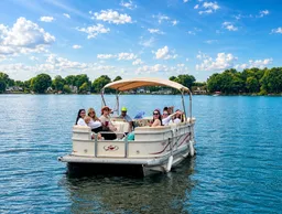 21' Sweetwater Pontoon Gas Included! boat photo