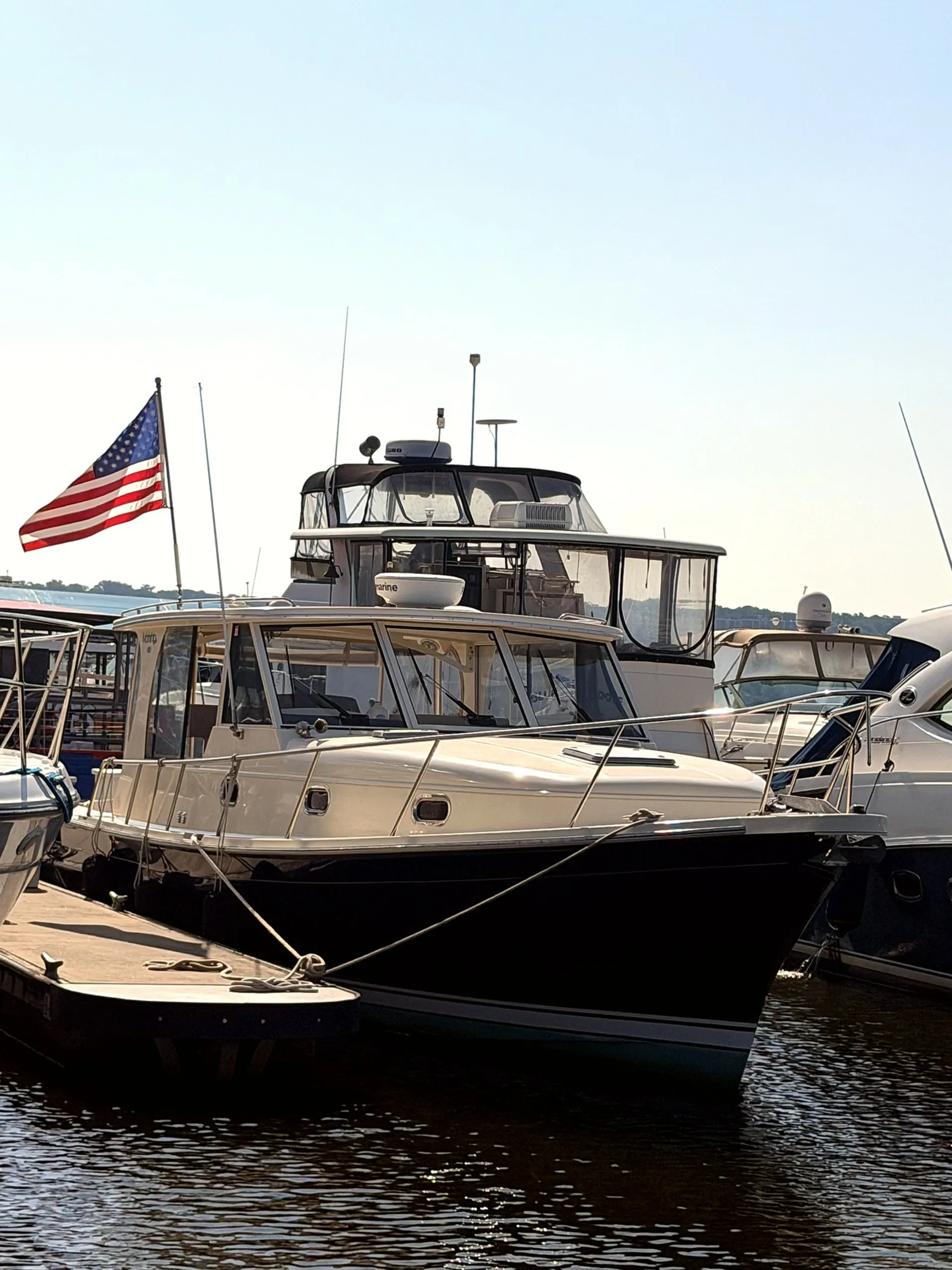 MAINSHIP 34 PILOT SEDAN in Washington, DC — photo 6