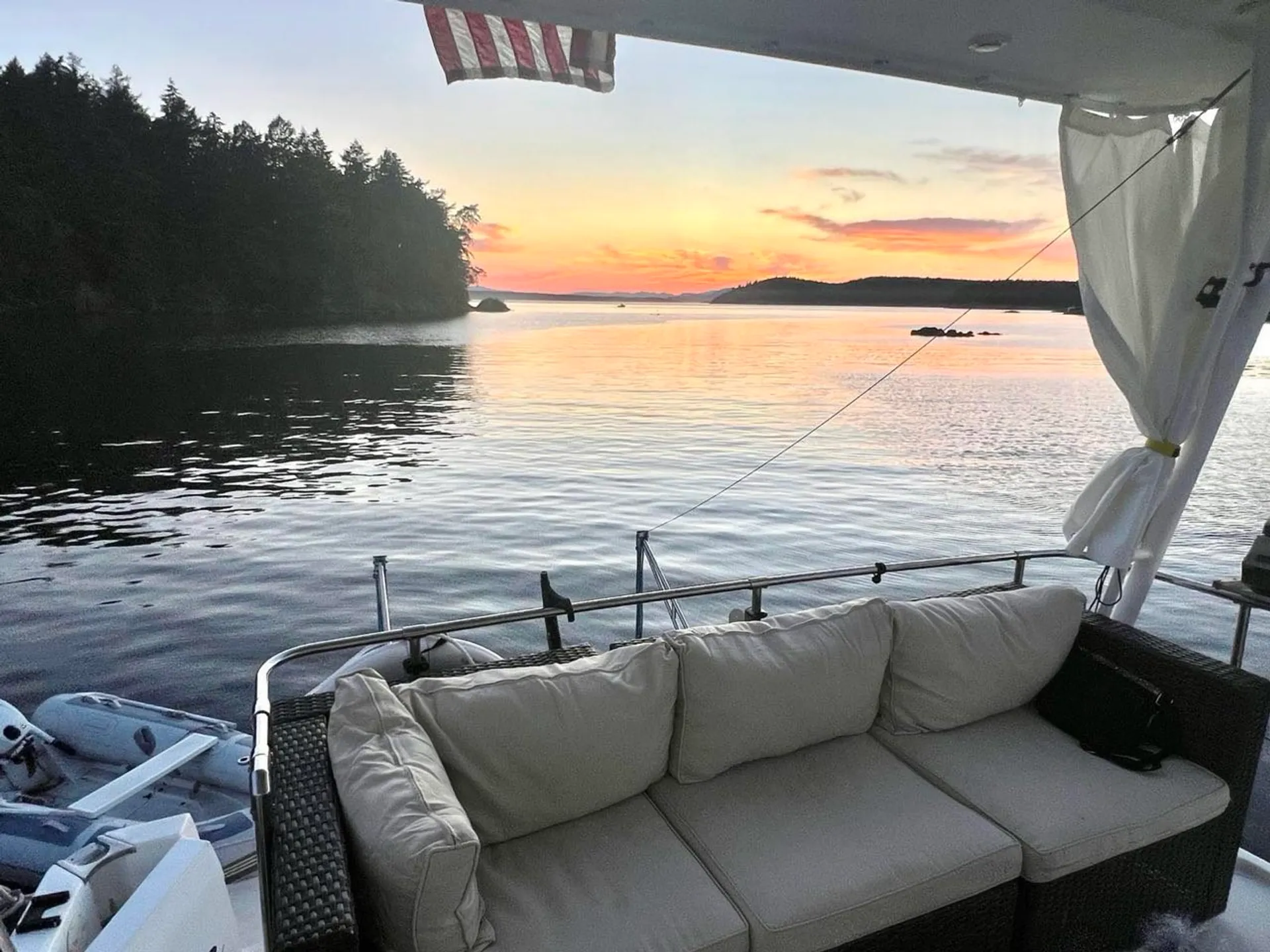 Private Yacht Charter- Bayliner 40ft with Captain in Seattle, San Juan