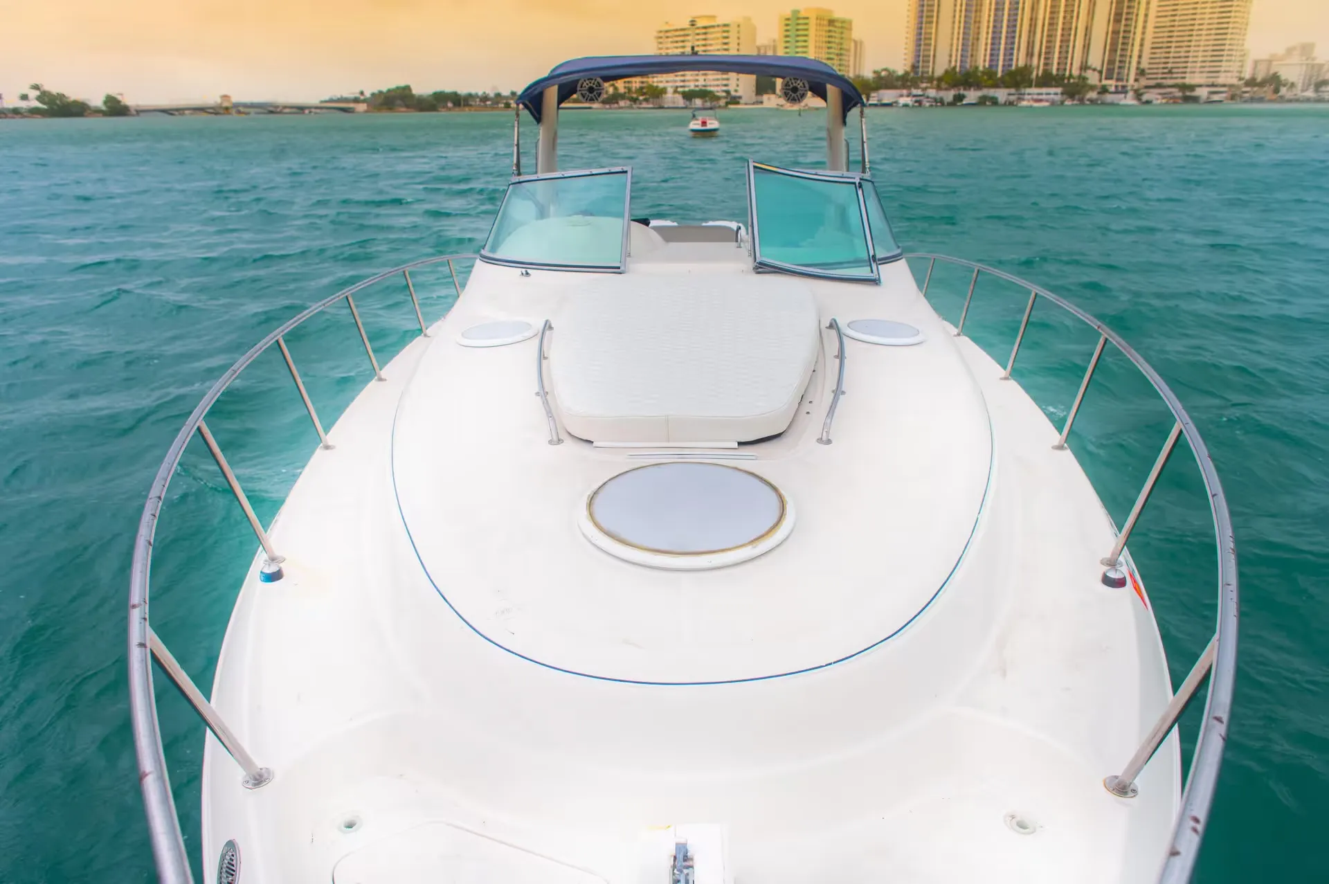 MONTEREY BOATS 302 CR in Fort Lauderdale, FL — photo 3