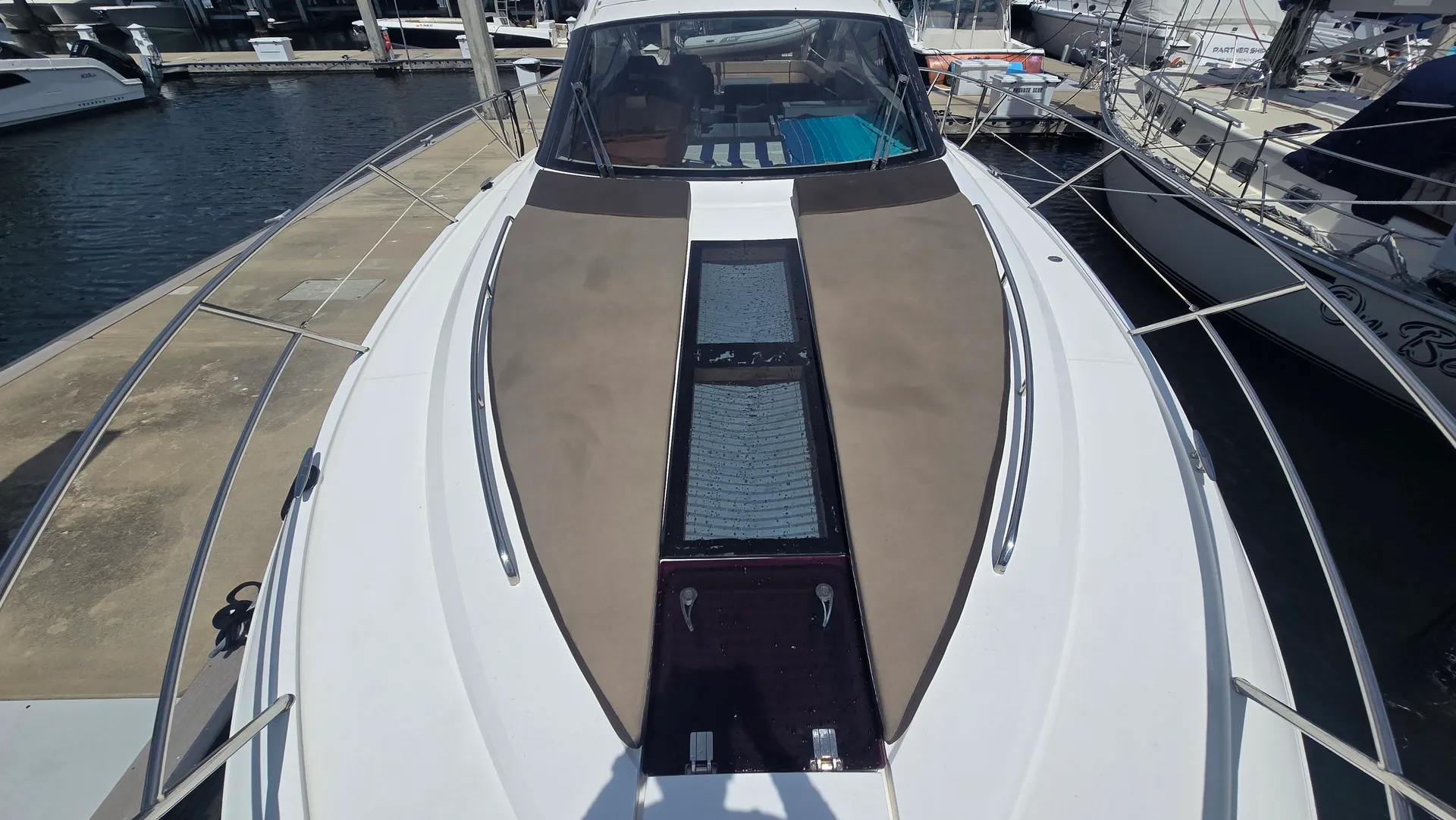 Galeon 385 HTS in St. Petersburg, FL — photo 9