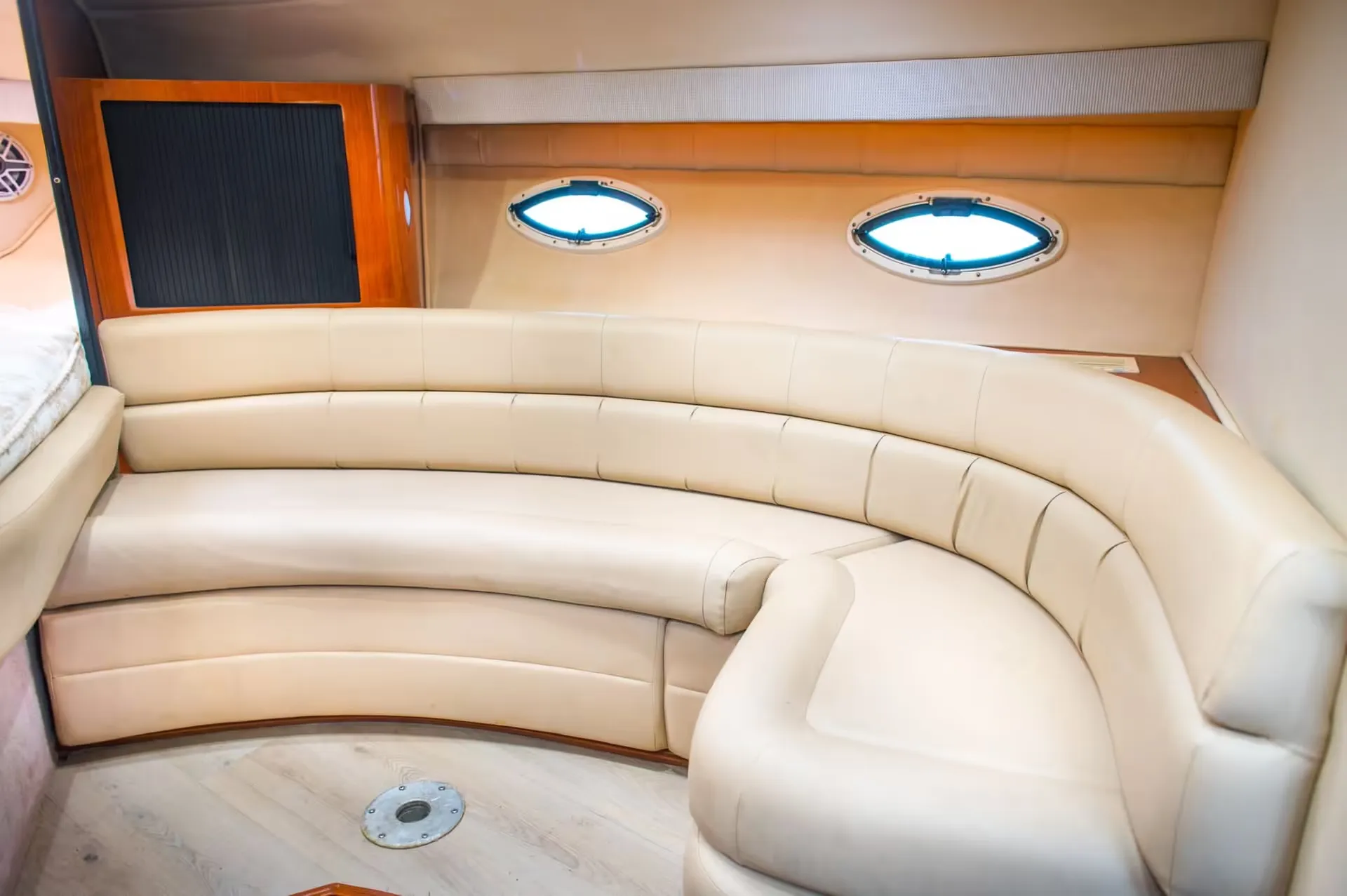 MONTEREY BOATS 302 CR in Fort Lauderdale, FL — photo 7