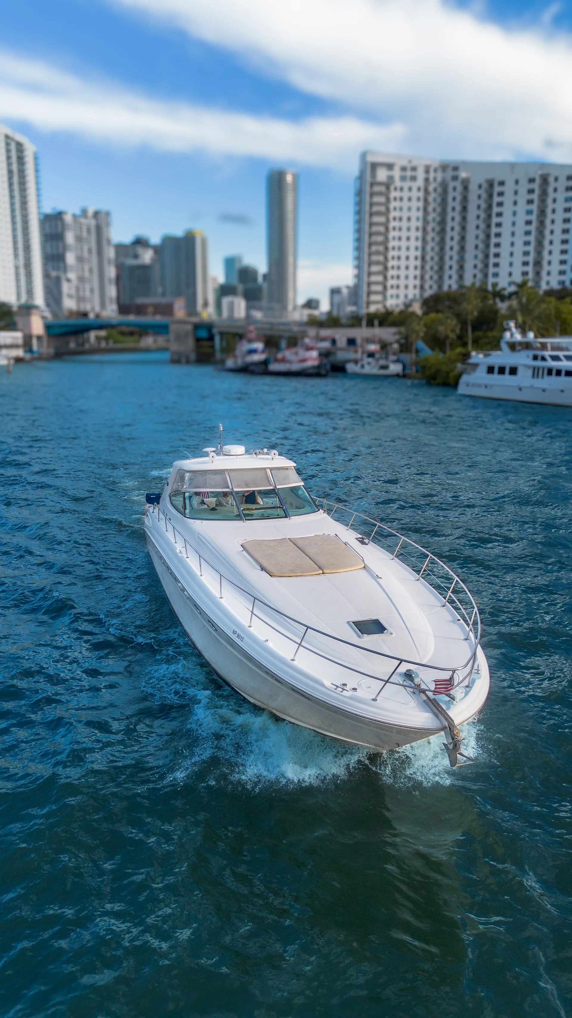 SEA RAY BOATS 540 SUNDANCER (ZEUS DRIVE) in Miami, FL — photo 9