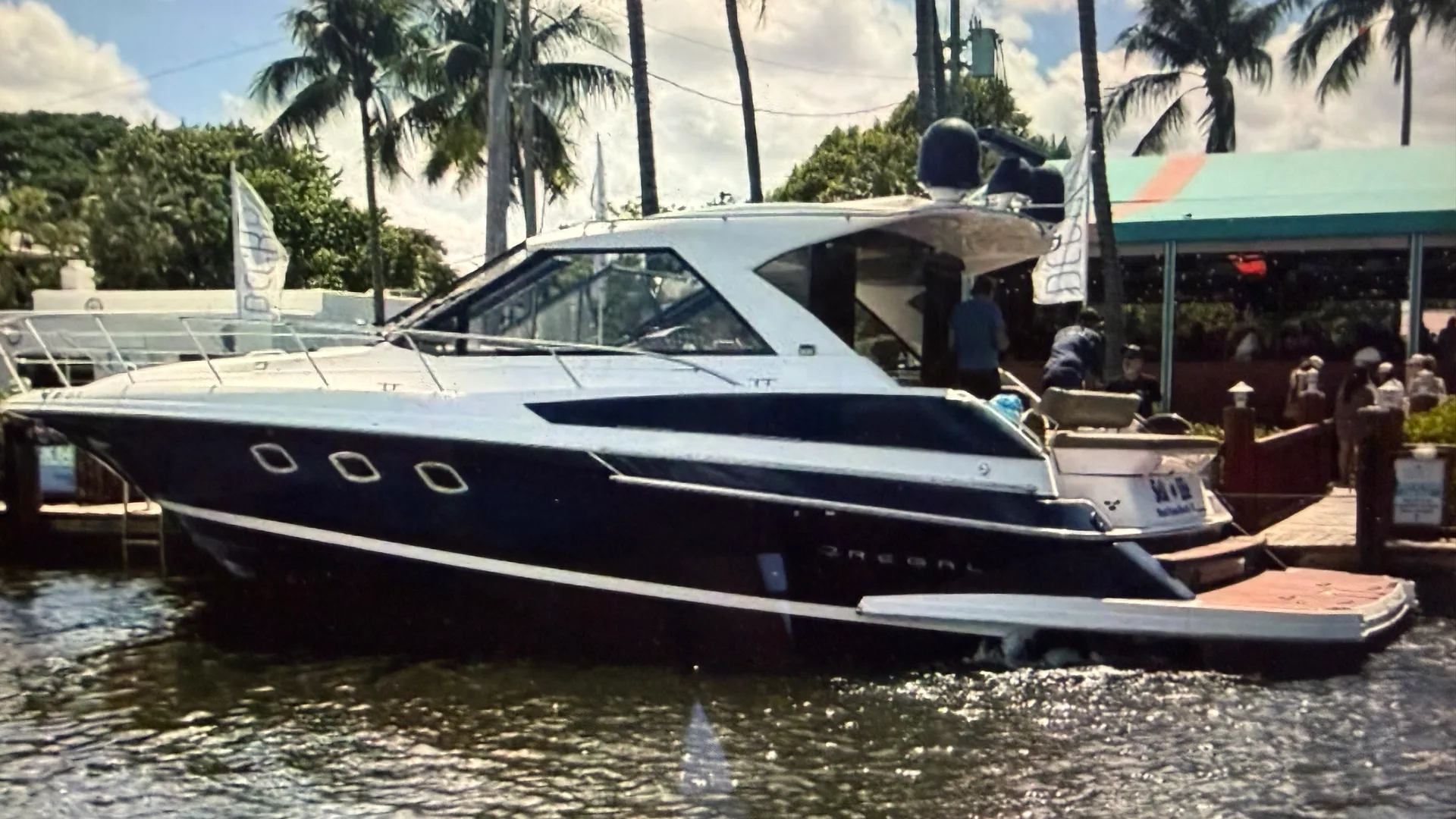 REGAL BOATS 46 SPORT COUPE IPS DRIVE in Boynton Beach, FL