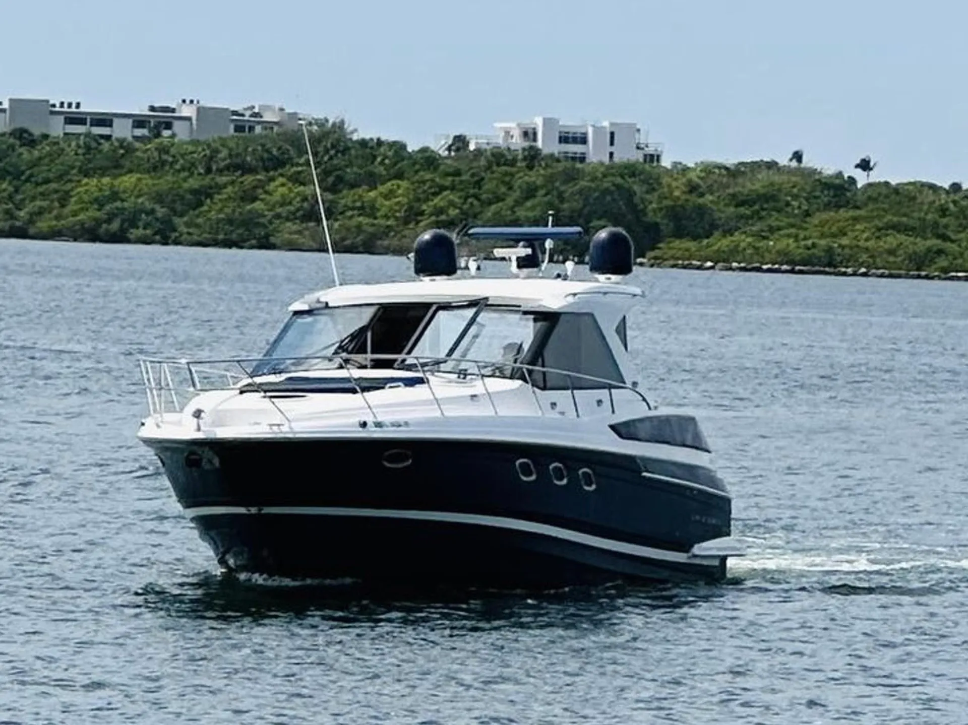 REGAL BOATS 46 SPORT COUPE IPS DRIVE in Boynton Beach, FL — photo 6