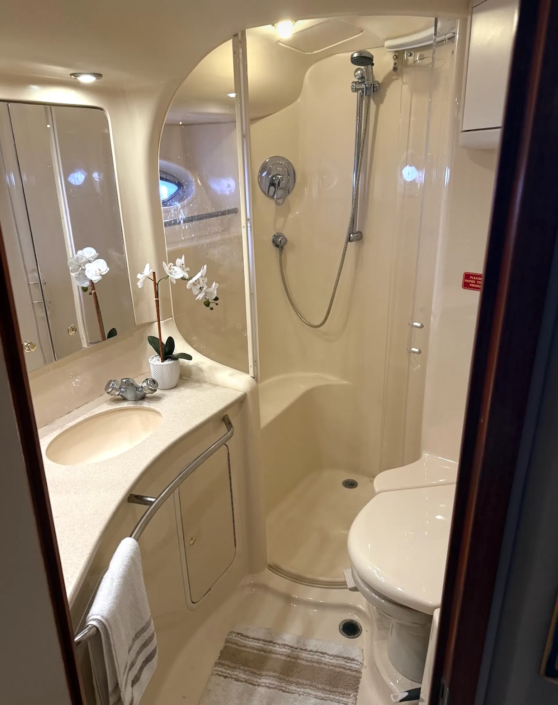 Sea Ray Boats FLYBRIDGE in Miami, FL — photo 9