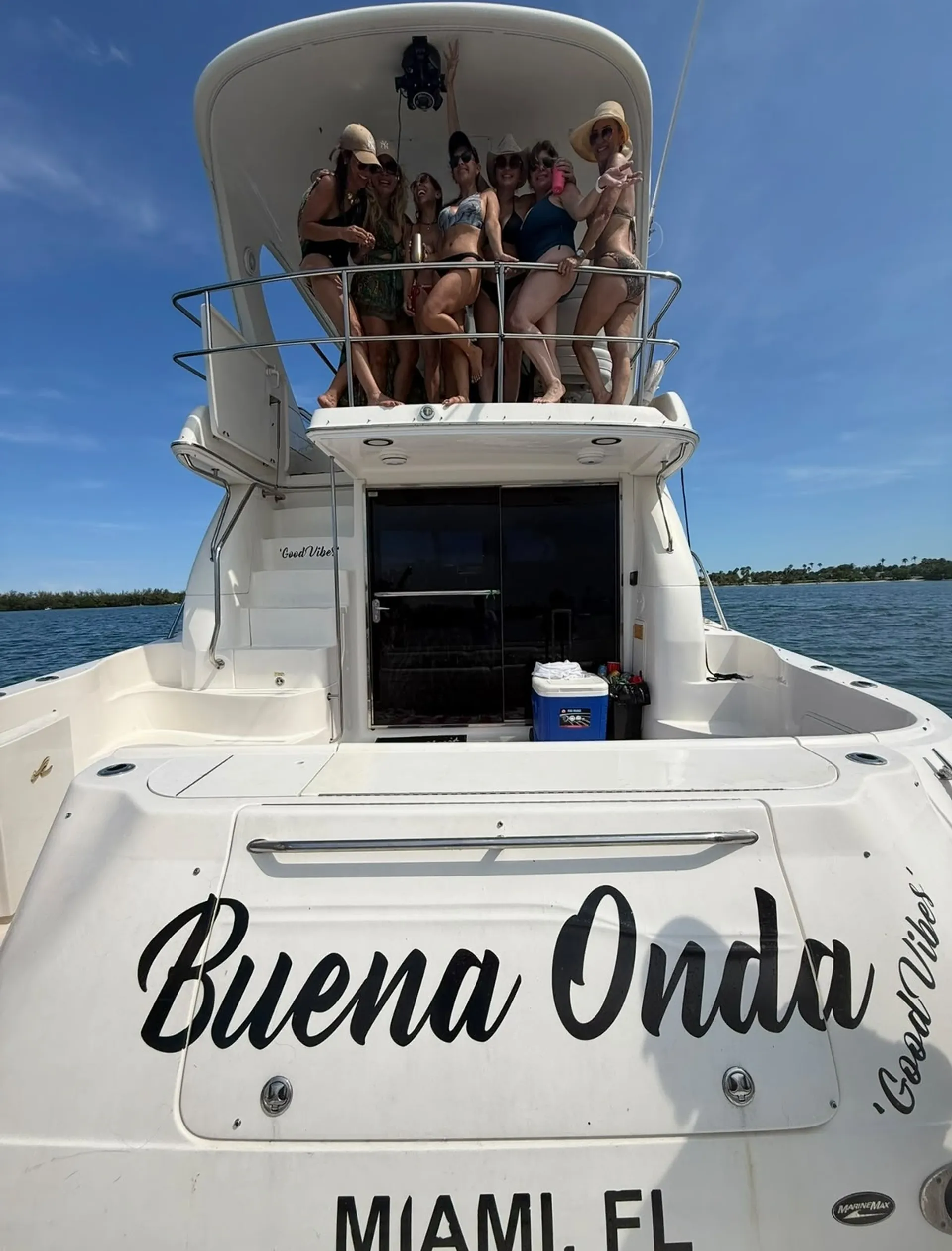 Sea Ray Boats FLYBRIDGE in Miami, FL — photo 5